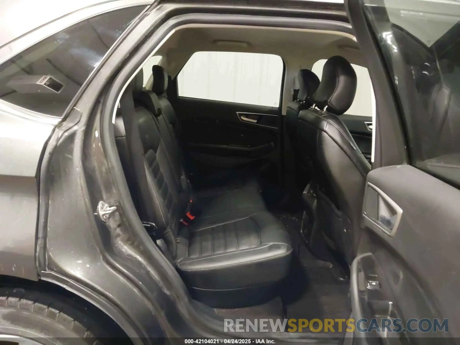 8 fotografías del automóvil dañado 2FMPK4J99KBB69279 FORD EDGE 2019
