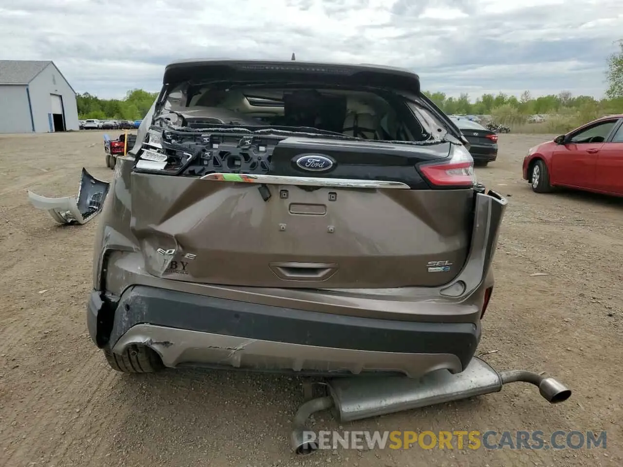 6 fotografías del automóvil dañado 2FMPK4J9XKBC64000 FORD EDGE 2019