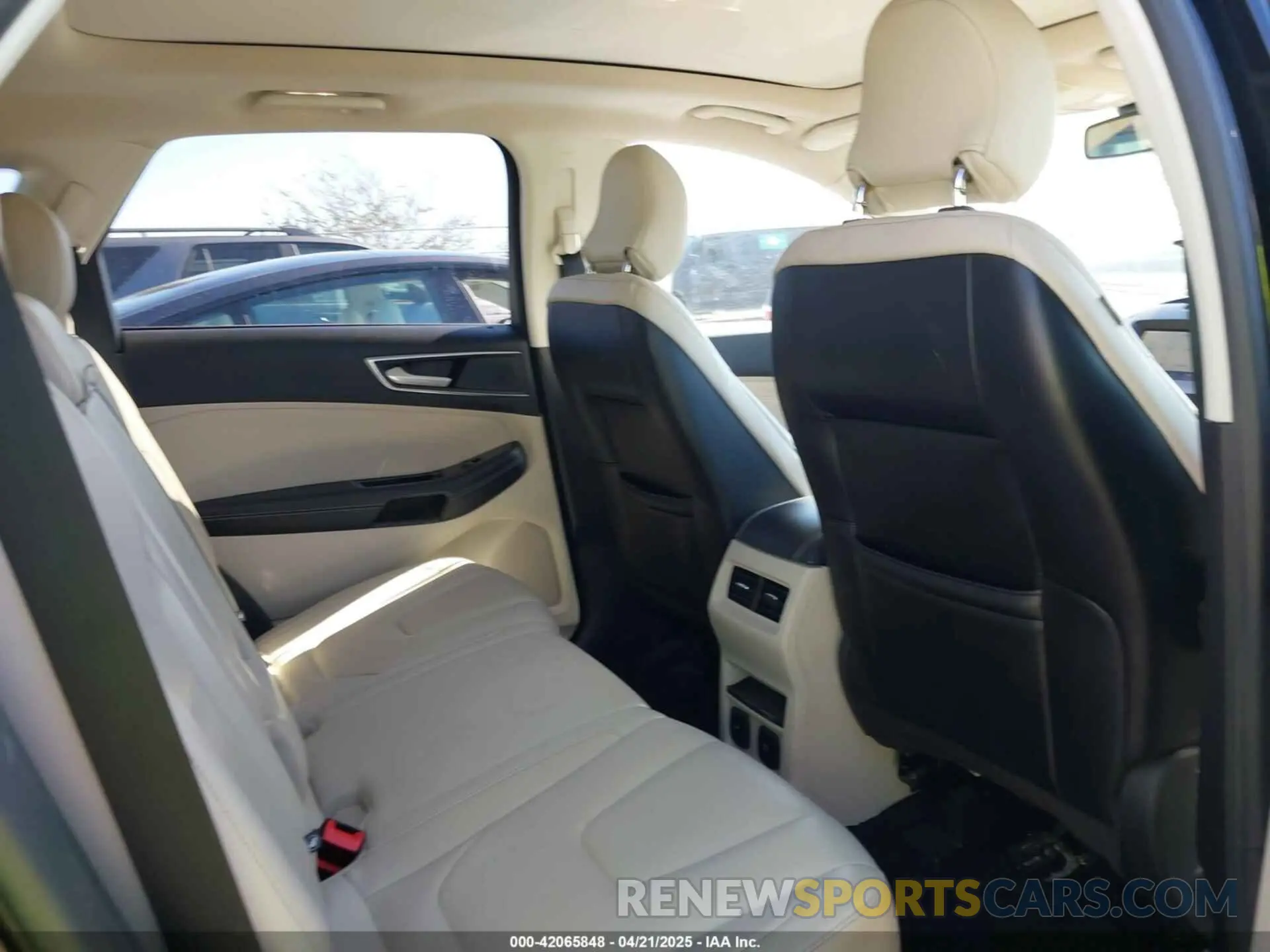 8 fotografías del automóvil dañado 2FMPK4K99KBB76439 FORD EDGE 2019