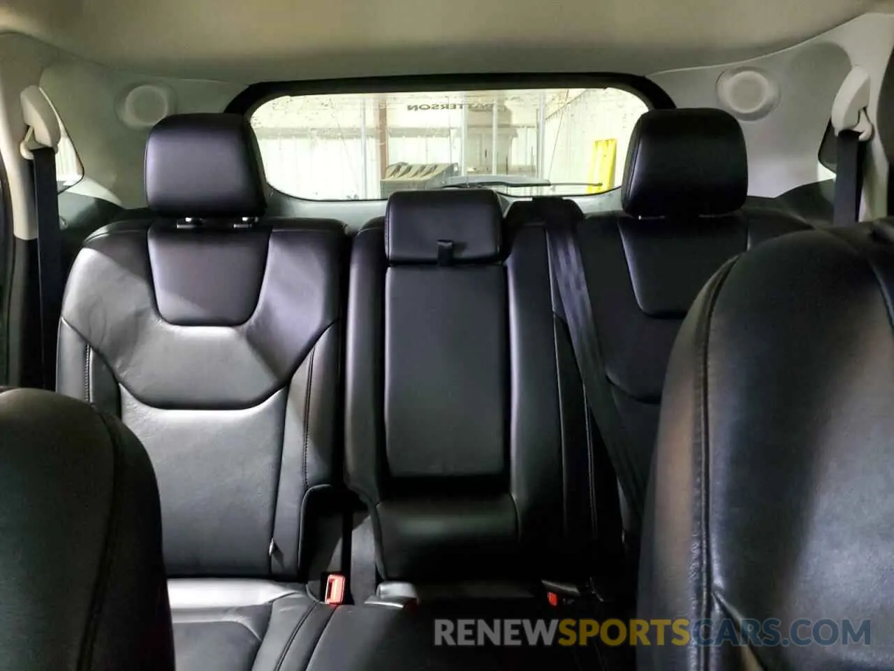10 fotografías del automóvil dañado 2FMPK4K9XKBB56331 FORD EDGE 2019