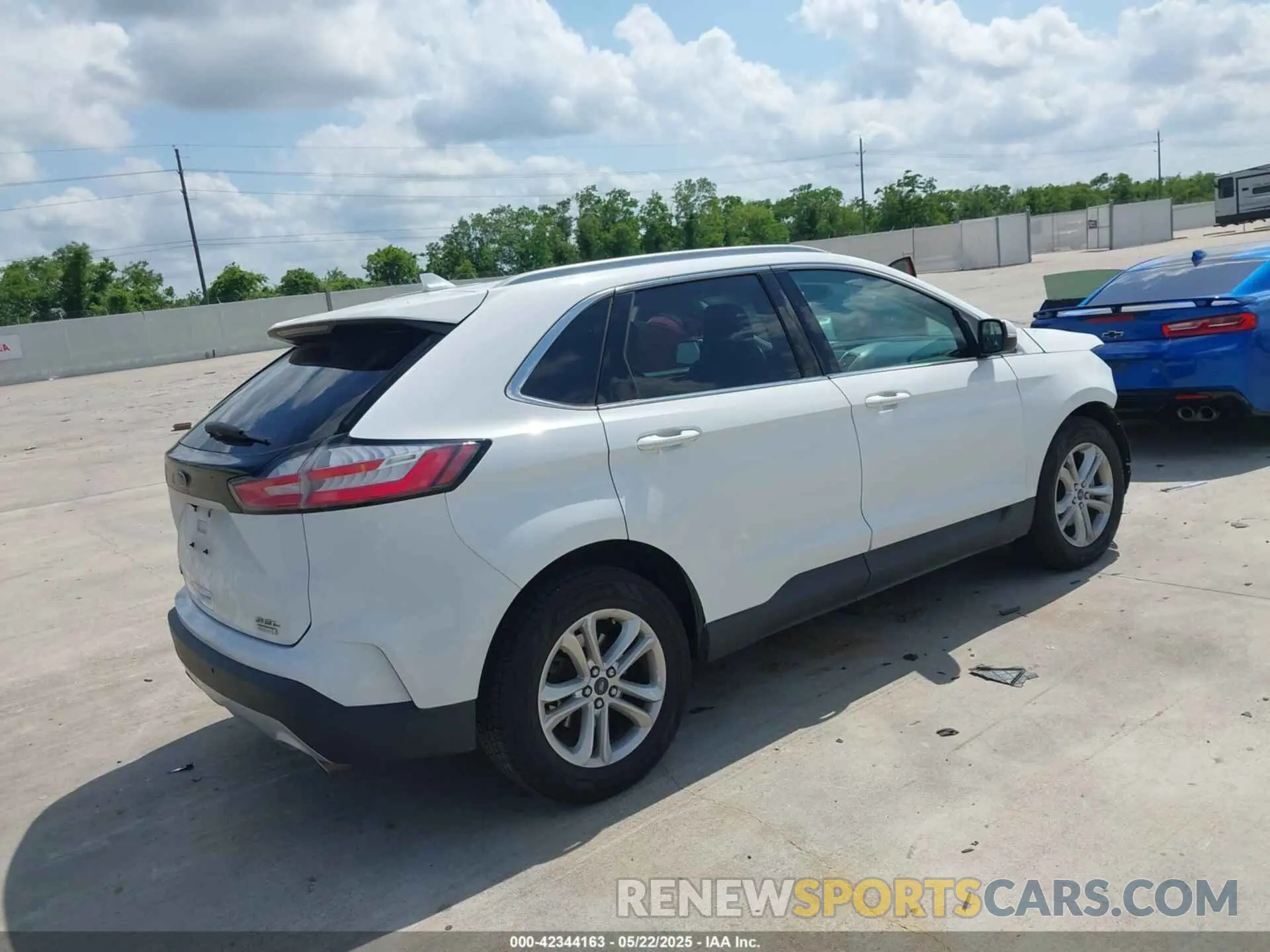 4 fotografías del automóvil dañado 2FMPK3J9XLBA28782 FORD EDGE 2020