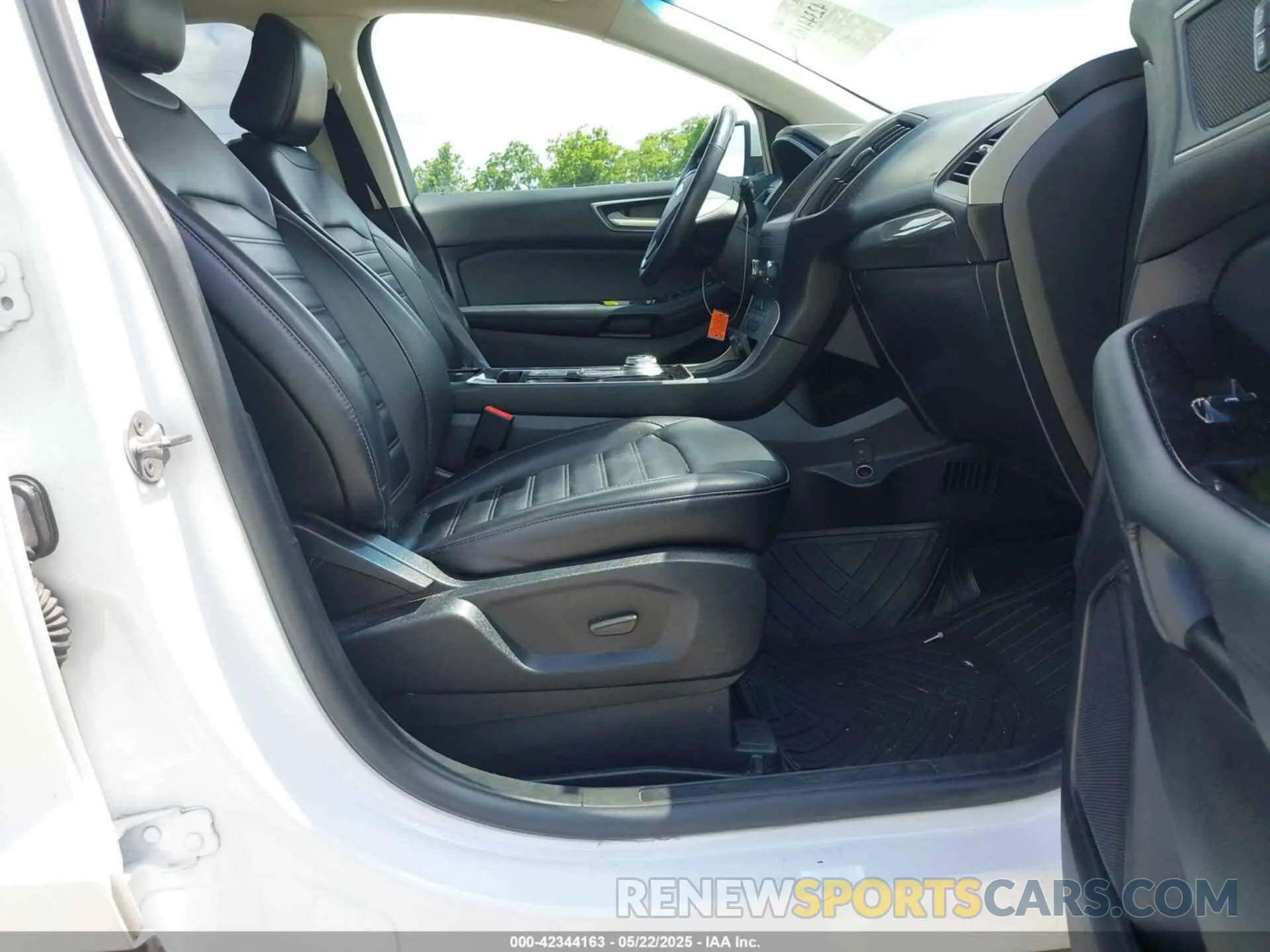5 fotografías del automóvil dañado 2FMPK3J9XLBA28782 FORD EDGE 2020