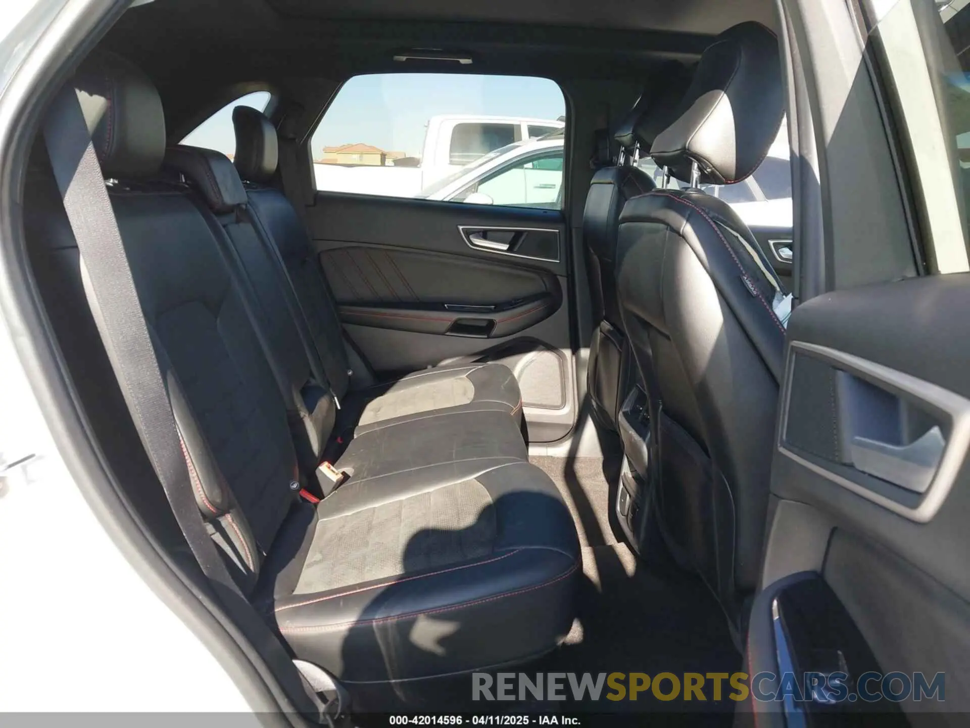 8 fotografías del automóvil dañado 2FMPK3J9XLBB18529 FORD EDGE 2020