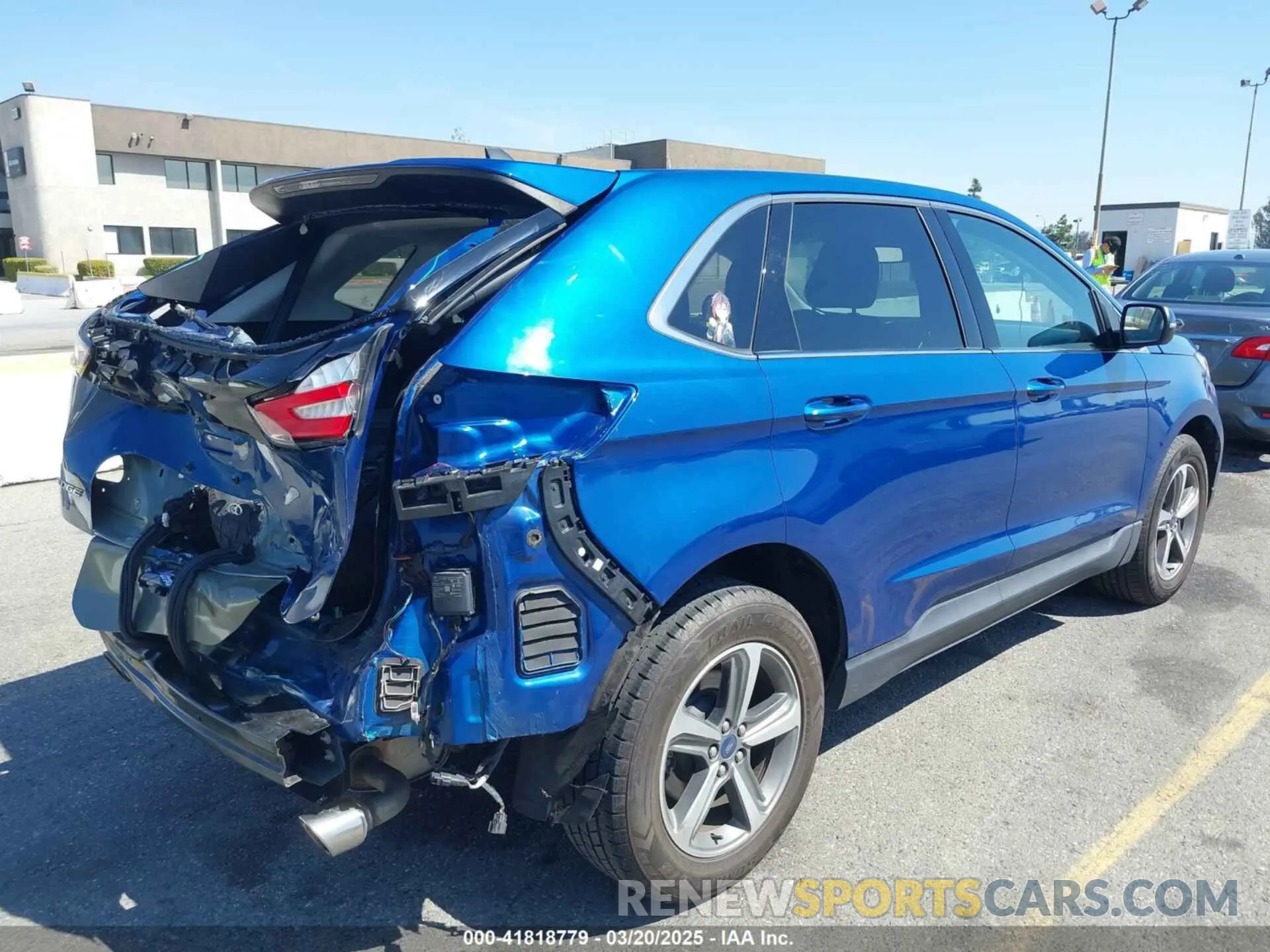4 fotografías del automóvil dañado 2FMPK3J9XLBB25108 FORD EDGE 2020