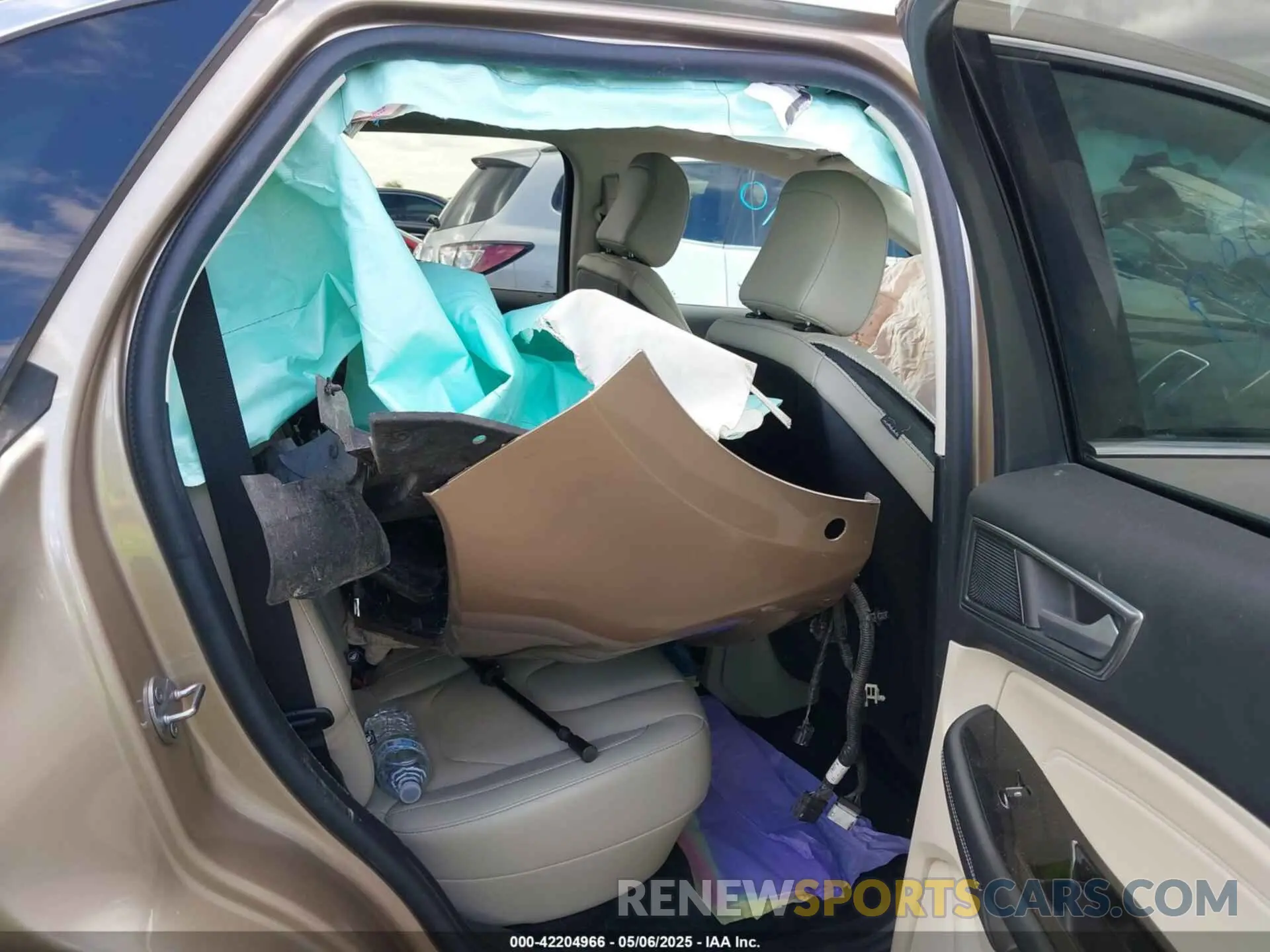 8 fotografías del automóvil dañado 2FMPK3K98LBB41063 FORD EDGE 2020