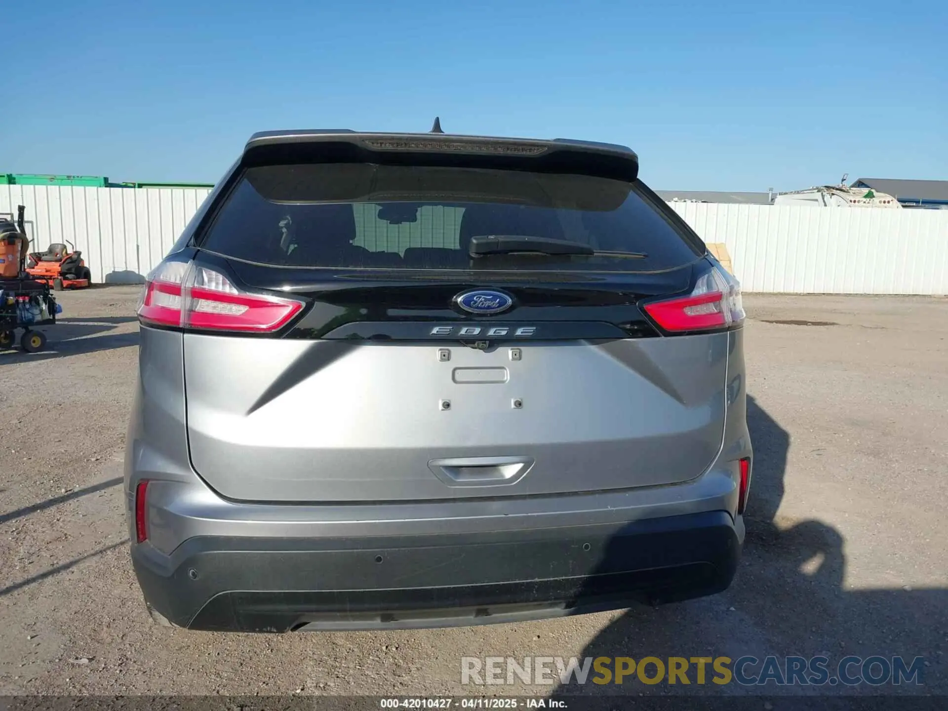 16 fotografías del automóvil dañado 2FMPK3G93MBA24811 FORD EDGE 2021