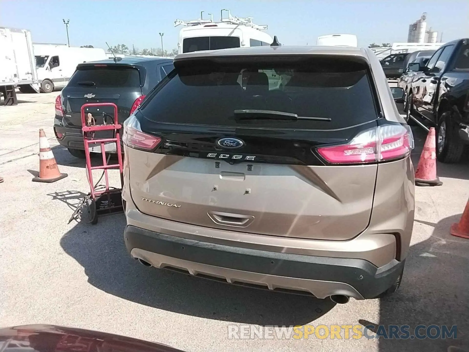 3 fotografías del automóvil dañado 2FMPK3K93MBA50462 FORD EDGE 2021