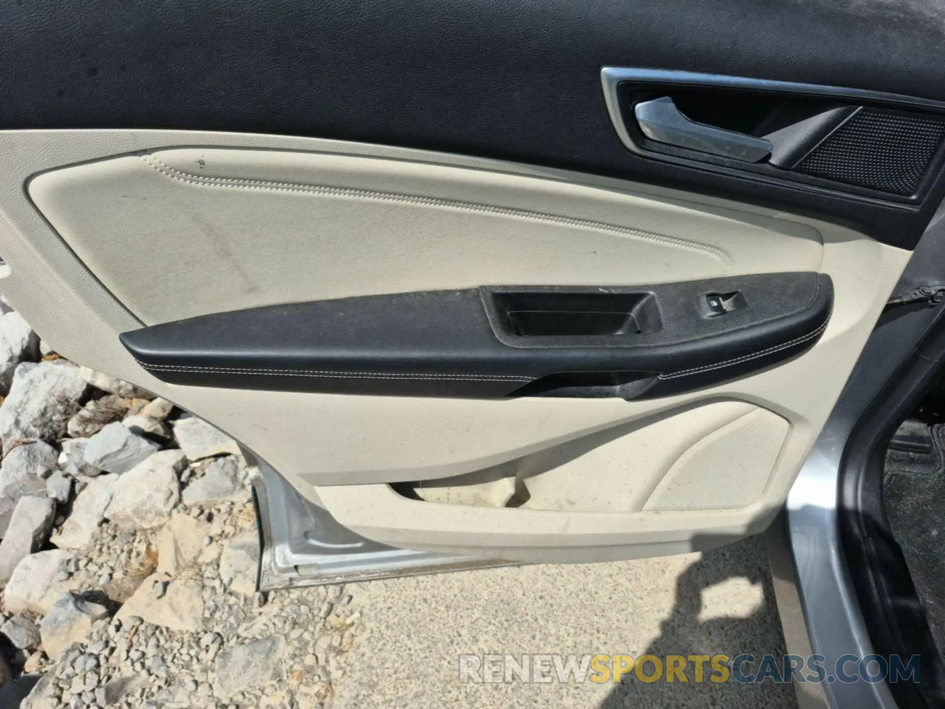 34 fotografías del automóvil dañado 2FMPK3K9XMBA50703 FORD EDGE 2021