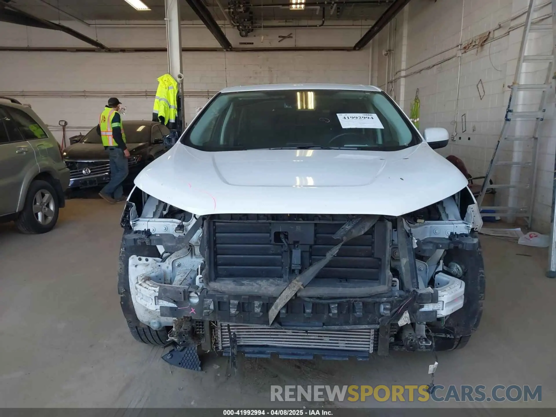 12 fotografías del automóvil dañado 2FMPK4J9XMBA38672 FORD EDGE 2021