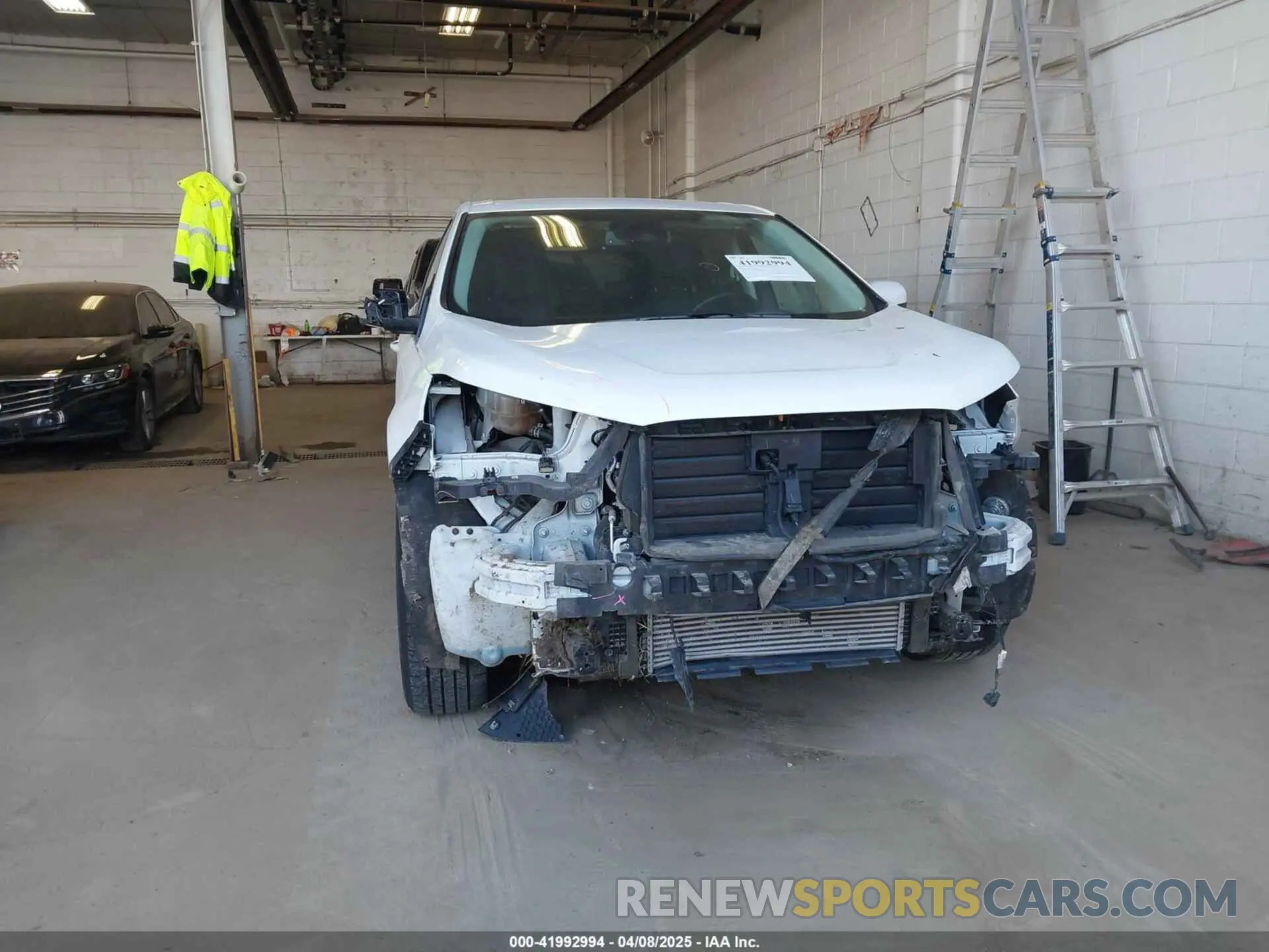 6 fotografías del automóvil dañado 2FMPK4J9XMBA38672 FORD EDGE 2021
