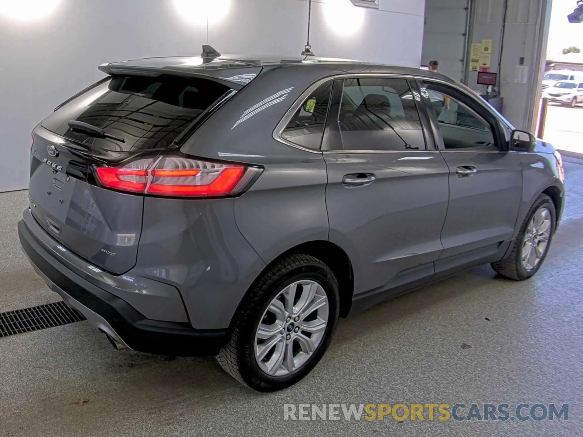36 fotografías del automóvil dañado 2FMPK4K90MBA53549 FORD EDGE 2021