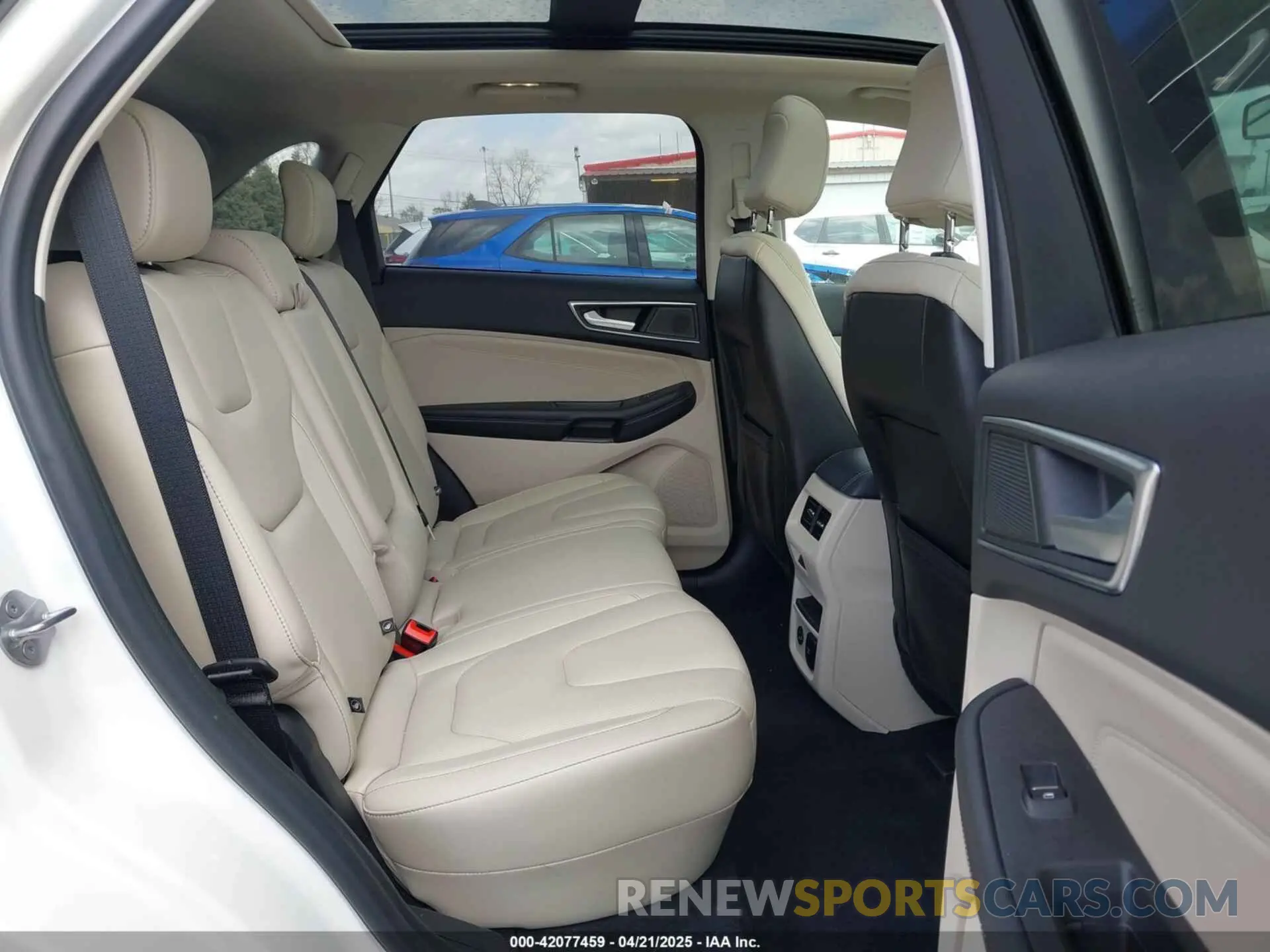 8 fotografías del automóvil dañado 2FMPK4K95MBA13998 FORD EDGE 2021