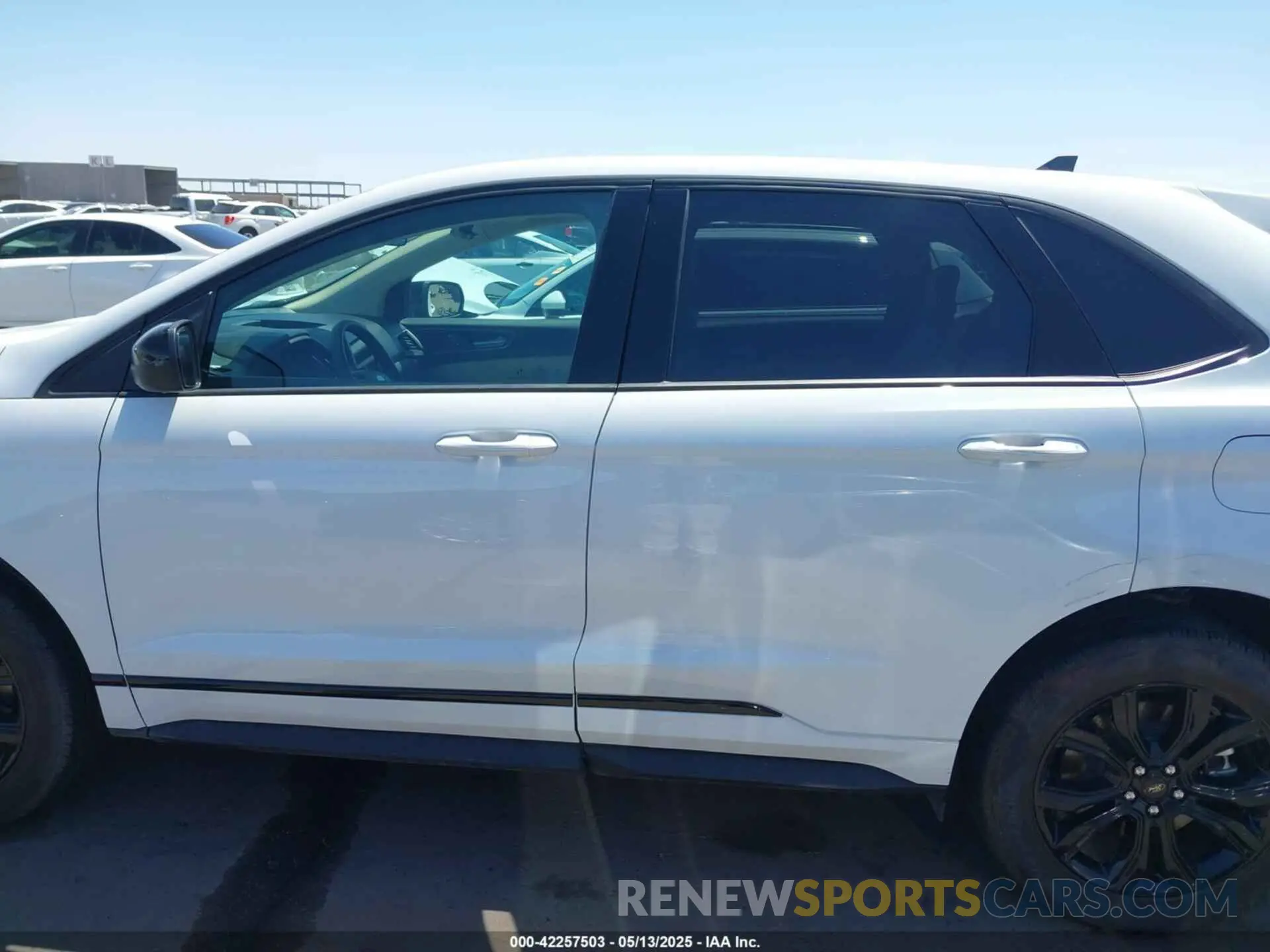 14 fotografías del automóvil dañado 2FMPK4G90NBA56252 FORD EDGE 2022