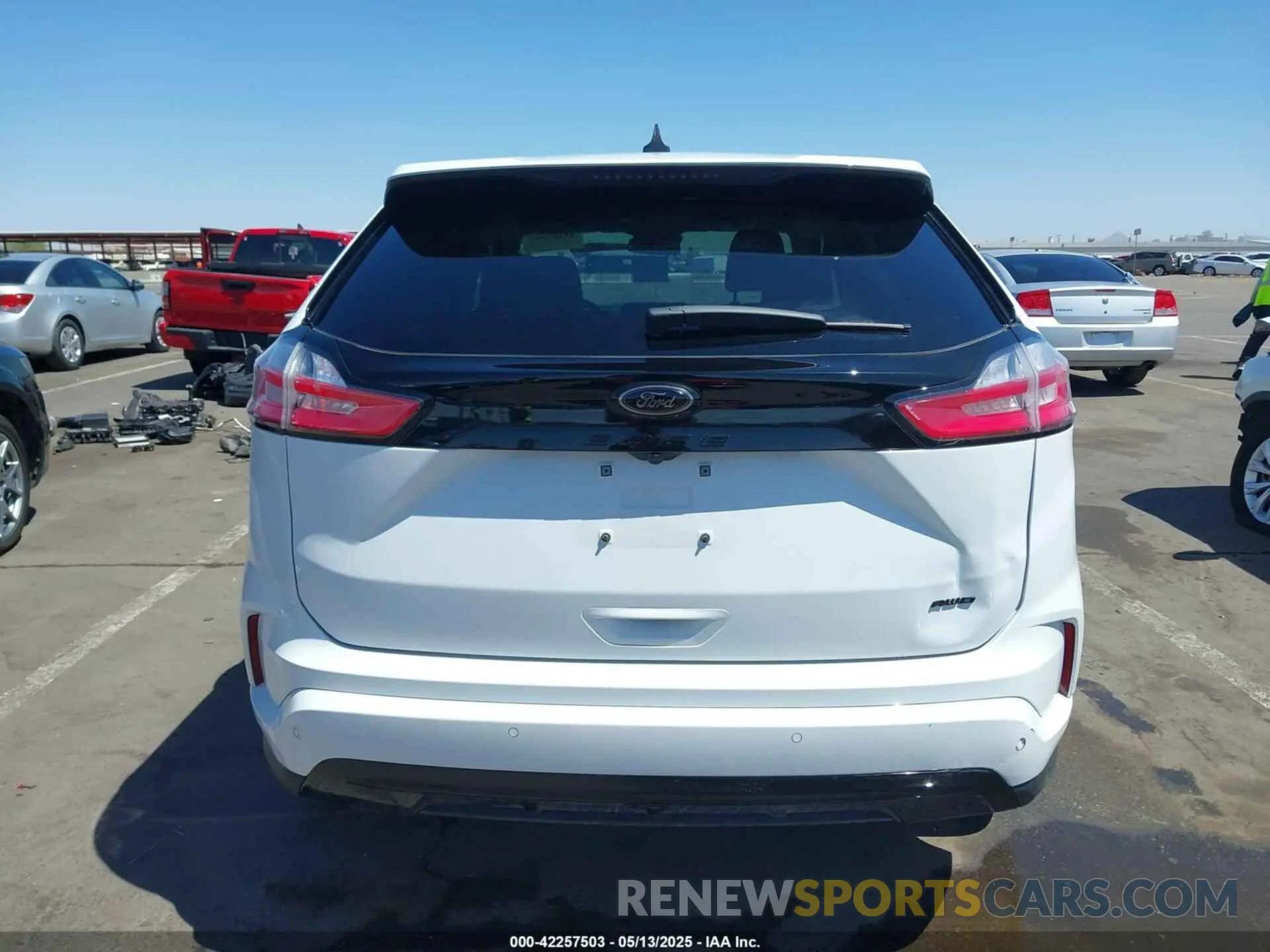 16 fotografías del automóvil dañado 2FMPK4G90NBA56252 FORD EDGE 2022