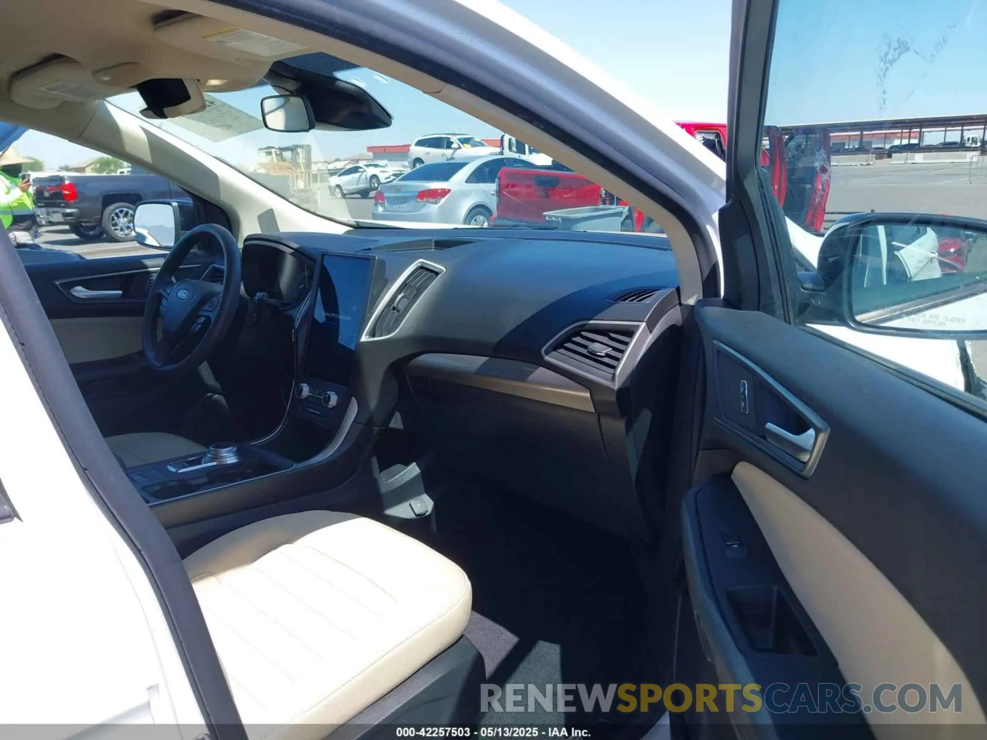 5 fotografías del automóvil dañado 2FMPK4G90NBA56252 FORD EDGE 2022