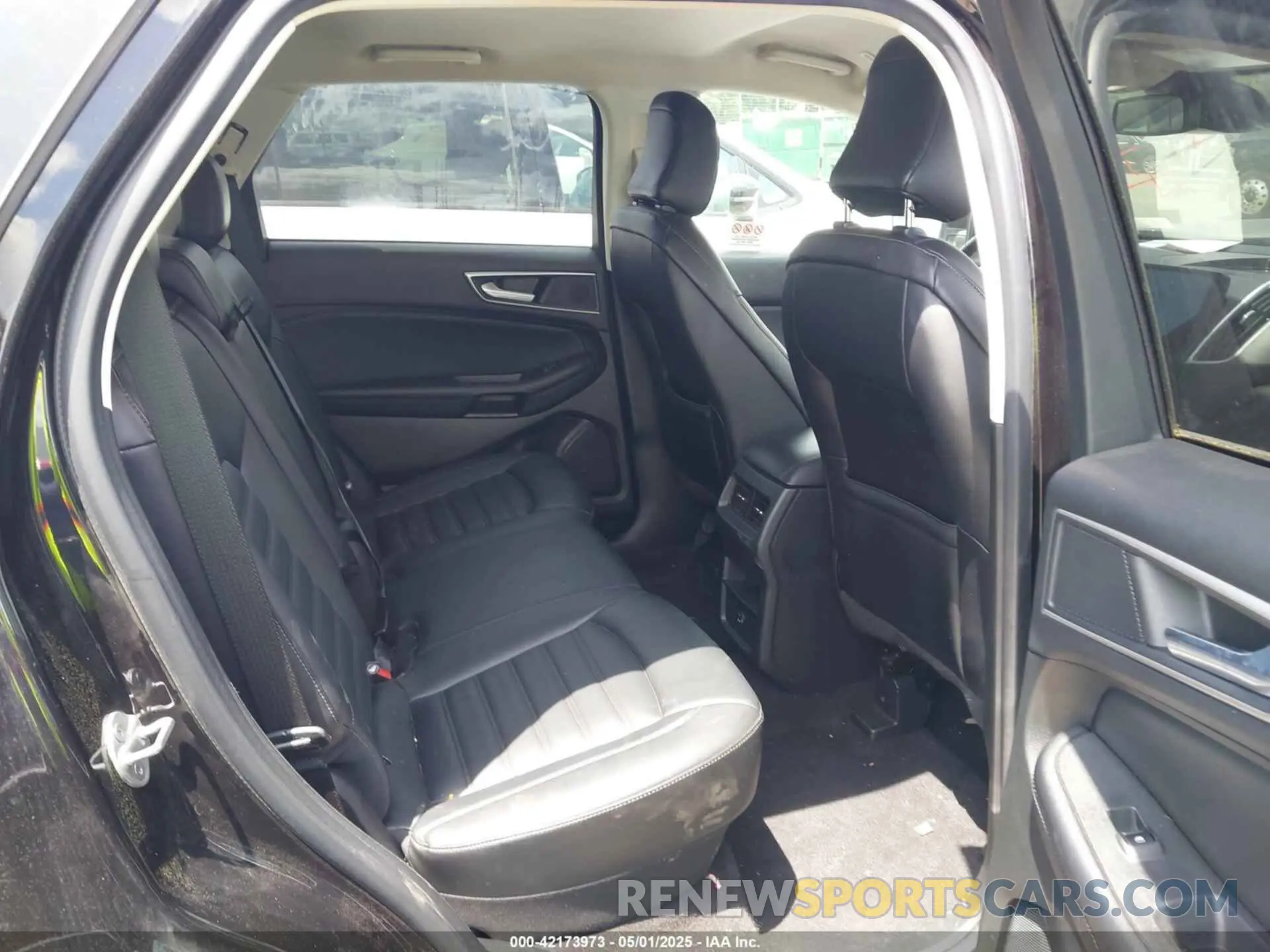 8 fotografías del automóvil dañado 2FMPK4J92NBA93408 FORD EDGE 2022