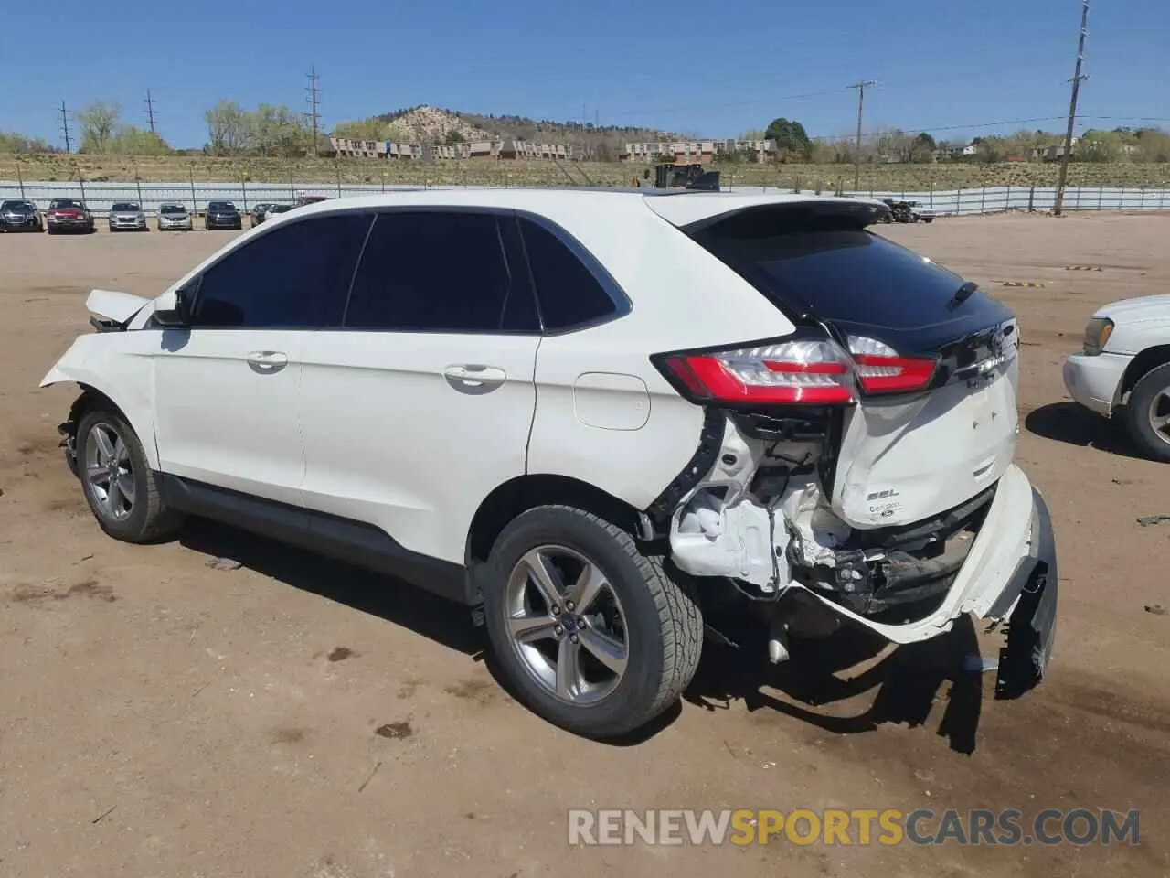 2 fotografías del automóvil dañado 2FMPK4J94NBA16300 FORD EDGE 2022