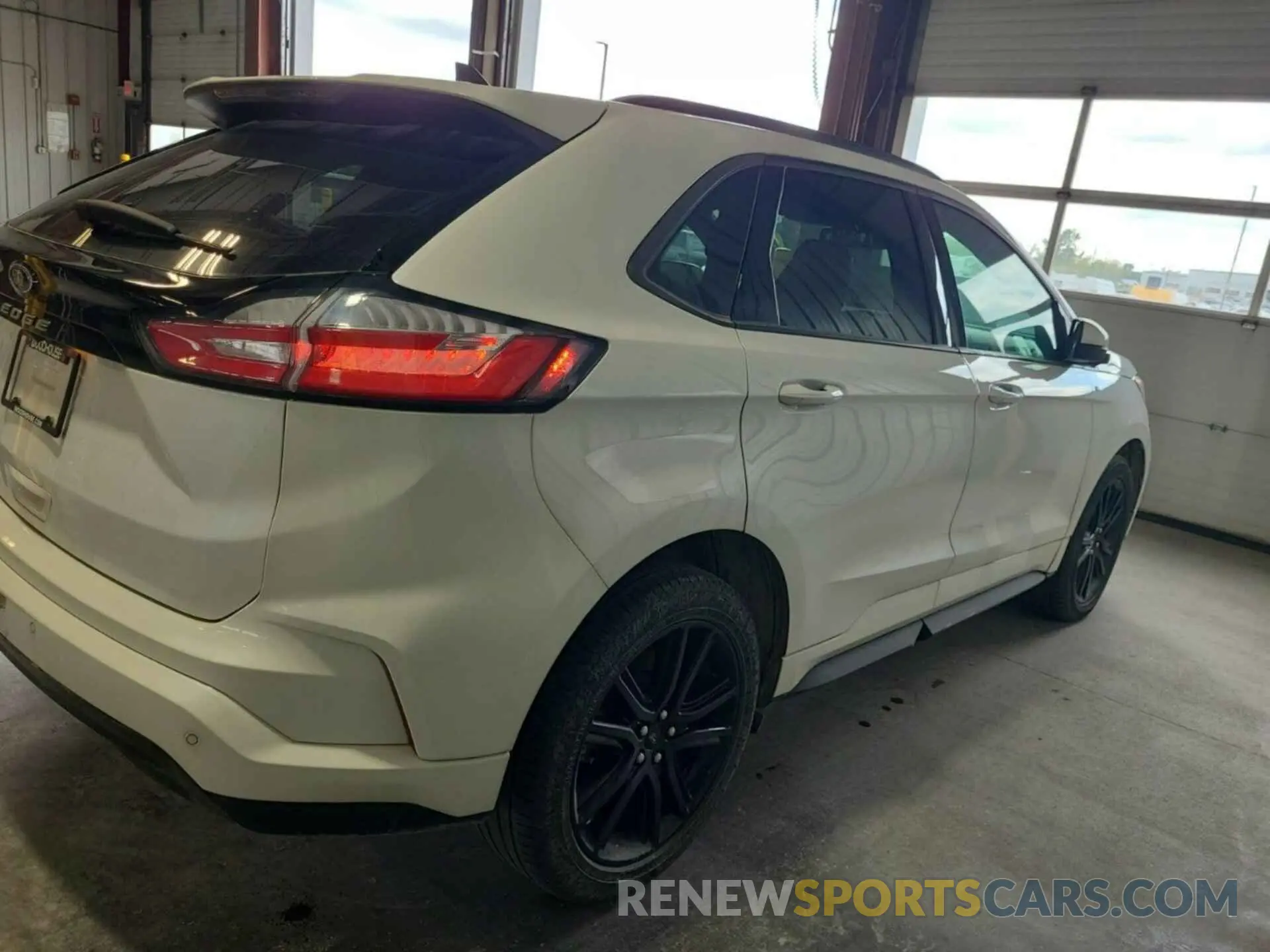 1 fotografías del automóvil dañado 2FMPK4J94NBA42749 FORD EDGE 2022