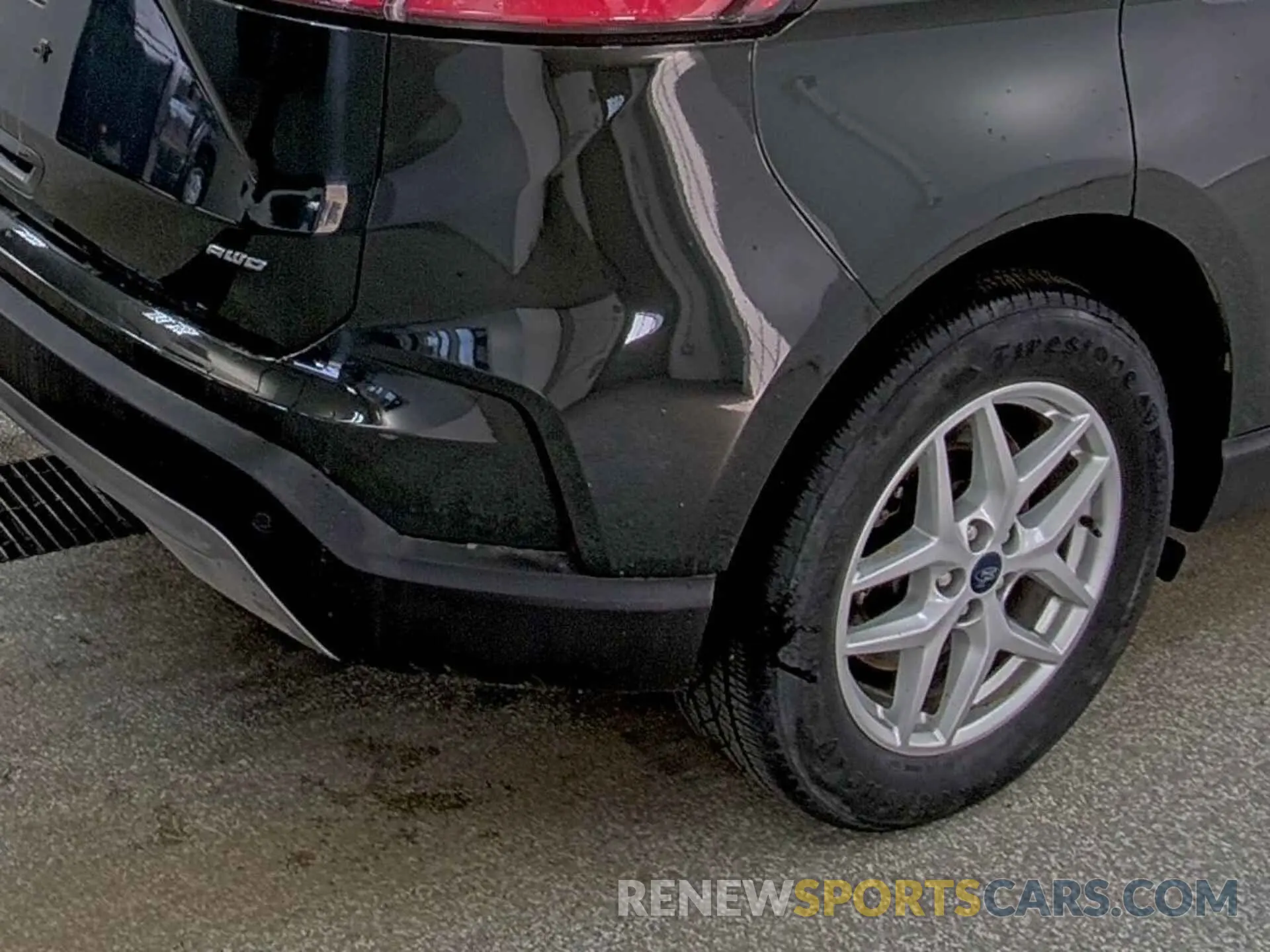 8 fotografías del automóvil dañado 2FMPK4J94NBA63309 FORD EDGE 2022