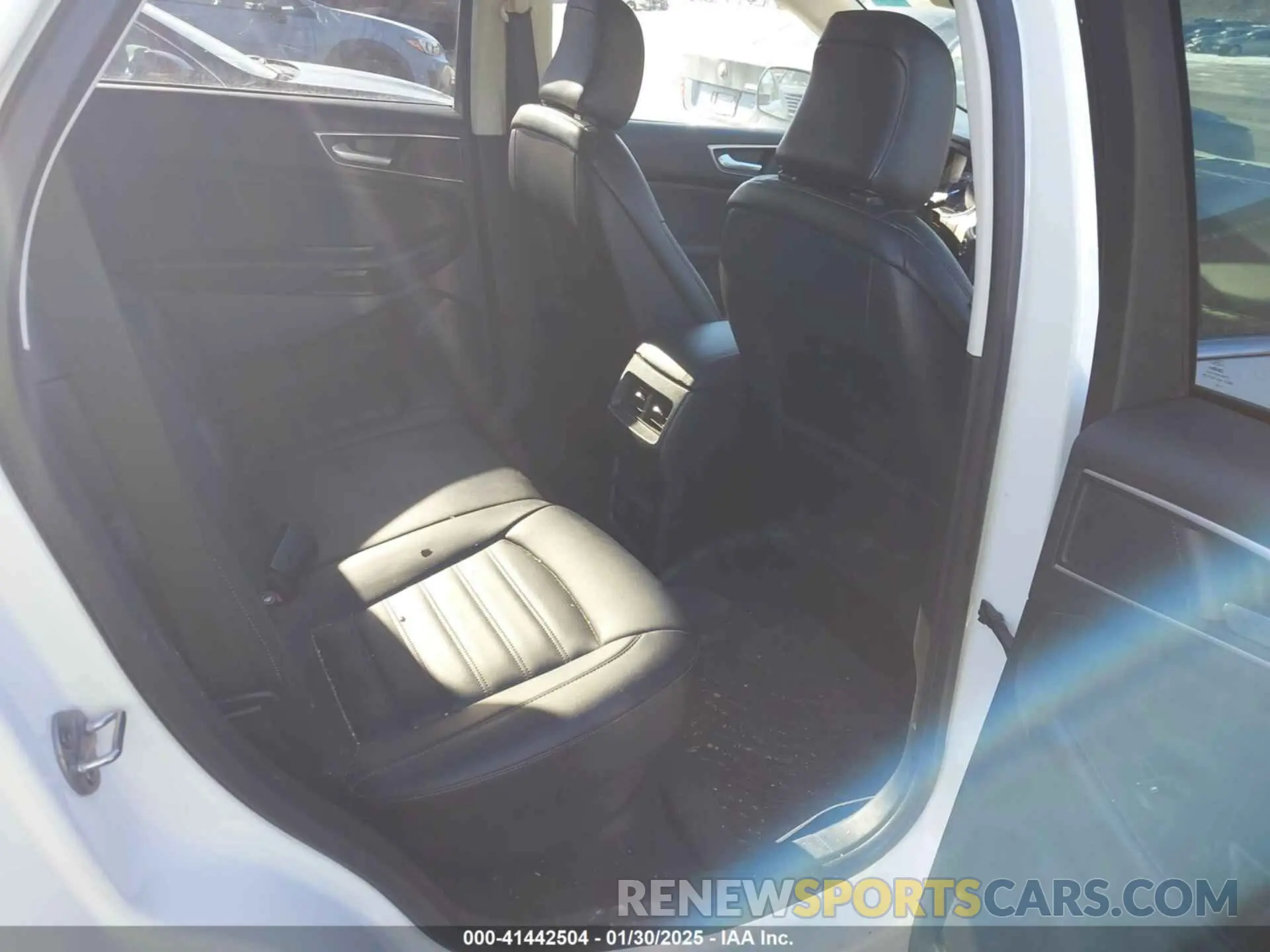 8 fotografías del automóvil dañado 2FMPK4J96NBA88762 FORD EDGE 2022