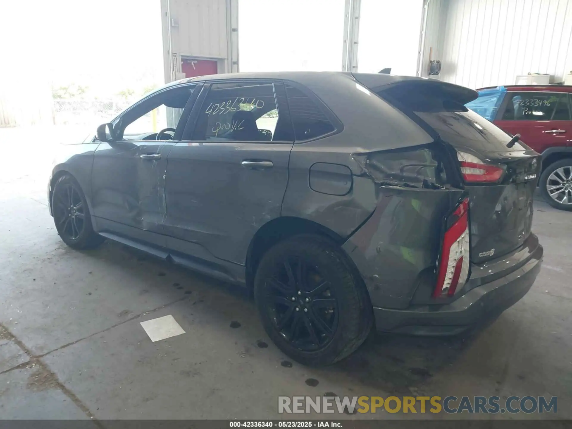 3 fotografías del automóvil dañado 2FMPK4J97NBA59710 FORD EDGE 2022