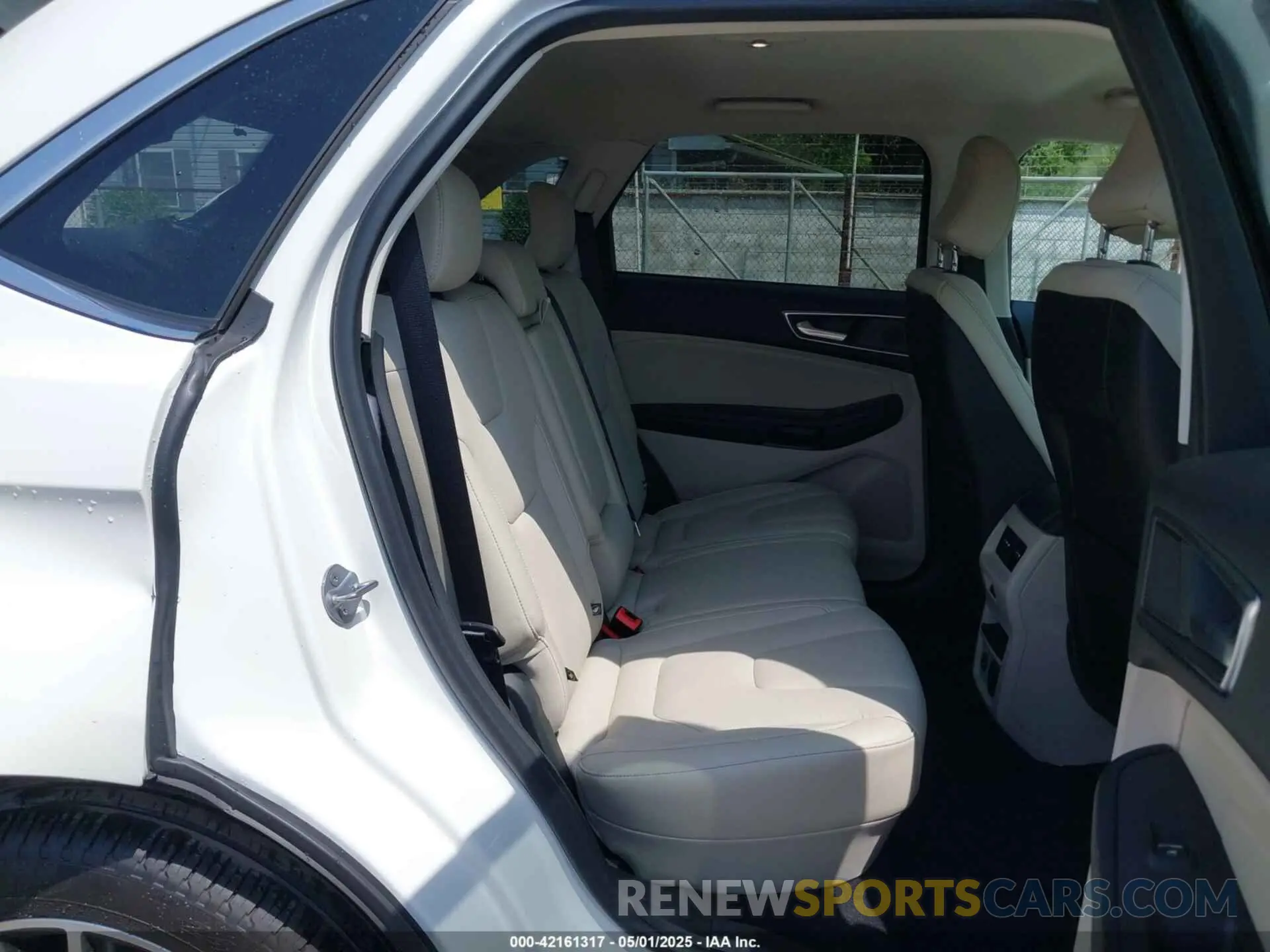 8 fotografías del automóvil dañado 2FMPK4K93NBA83873 FORD EDGE 2022
