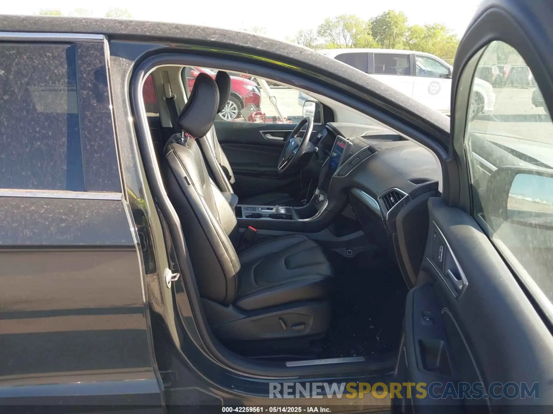 5 fotografías del automóvil dañado 2FMPK4K95NBA53113 FORD EDGE 2022