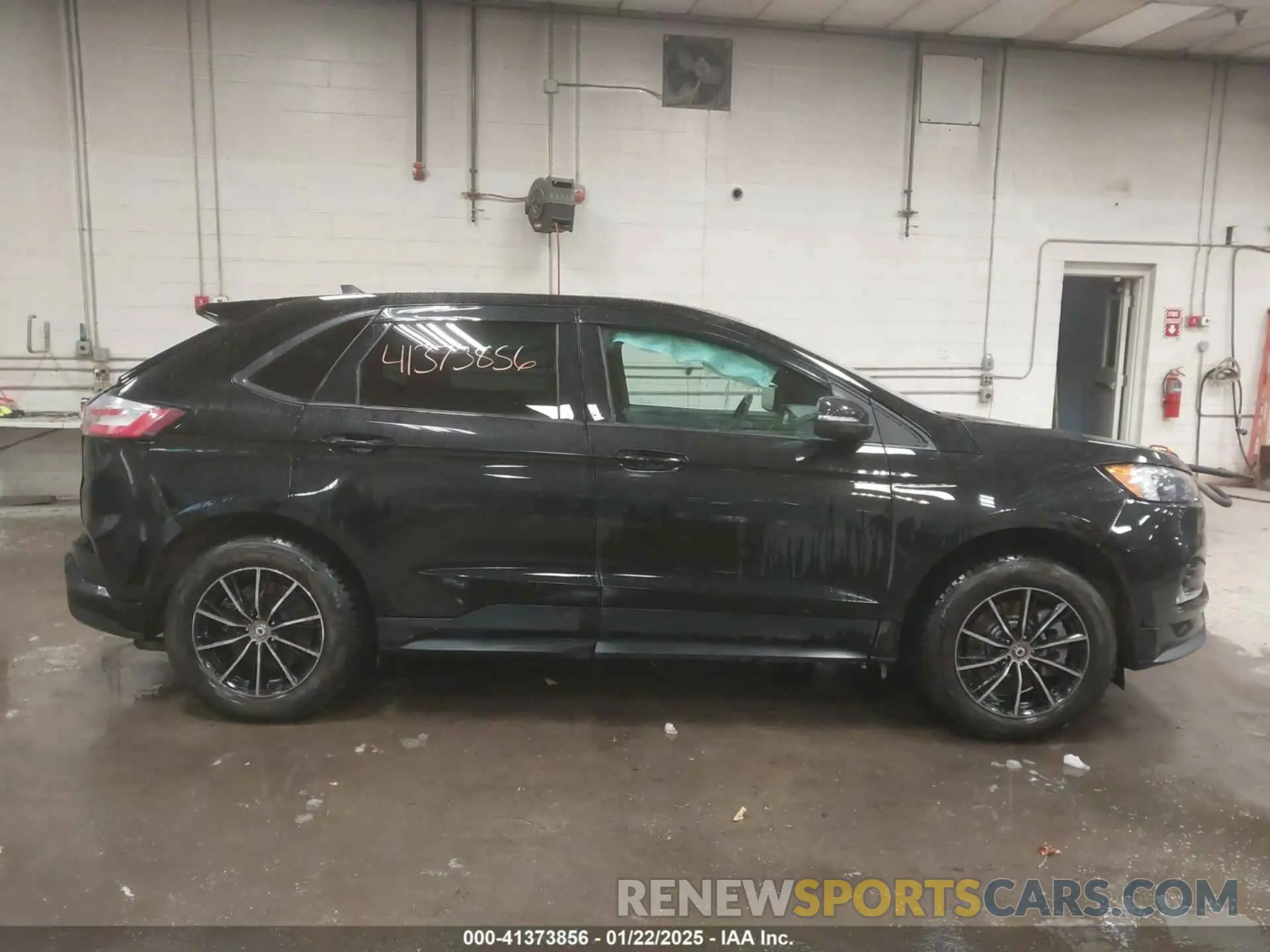 13 fotografías del automóvil dañado 2FMPK4AP6PBA06398 FORD EDGE 2023