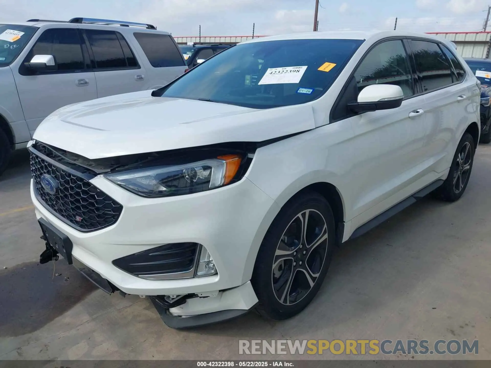 2 fotografías del automóvil dañado 2FMPK4AP7PBA27065 FORD EDGE 2023