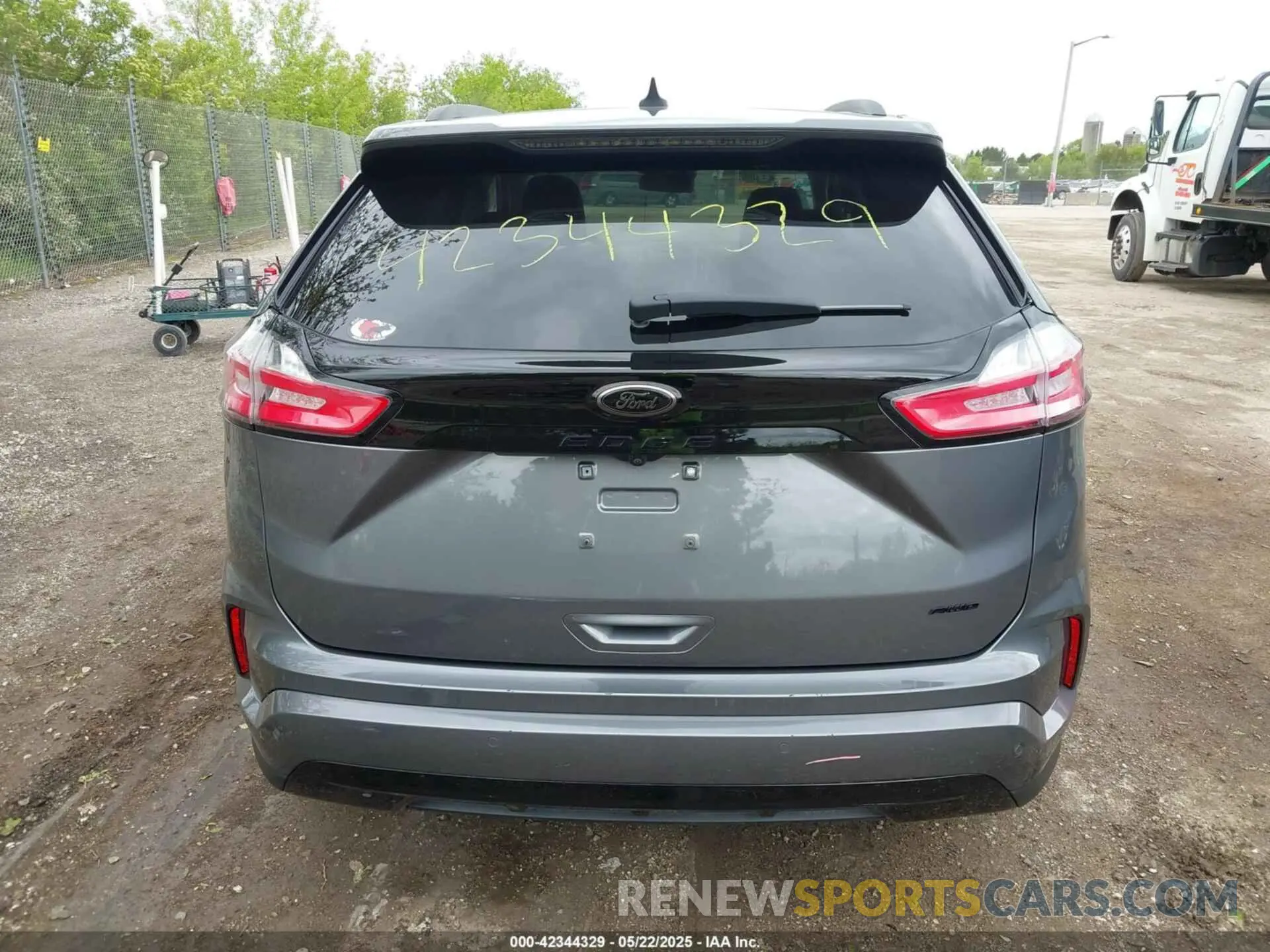 17 fotografías del automóvil dañado 2FMPK4G90PBA15235 FORD EDGE 2023
