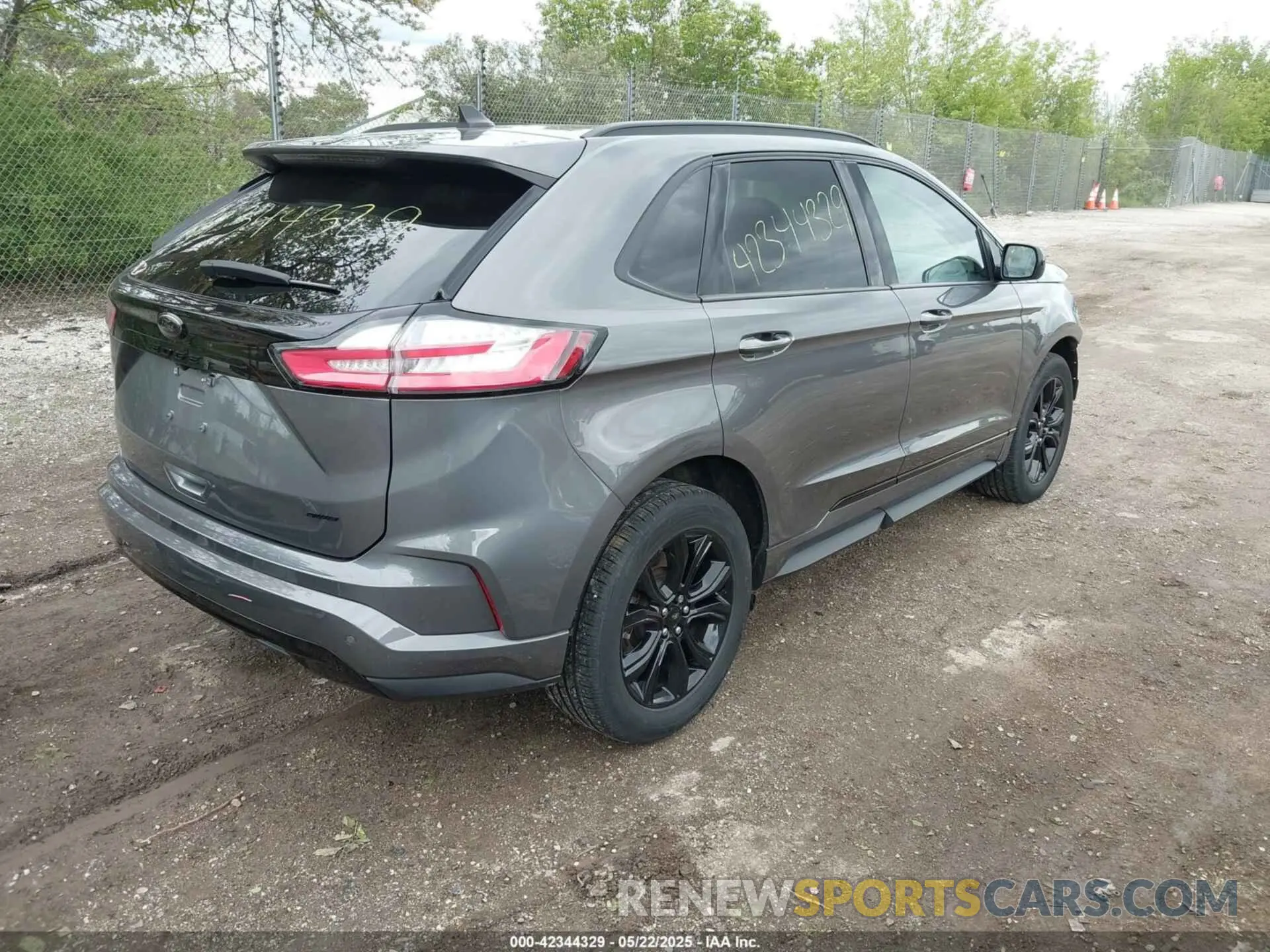 4 fotografías del automóvil dañado 2FMPK4G90PBA15235 FORD EDGE 2023