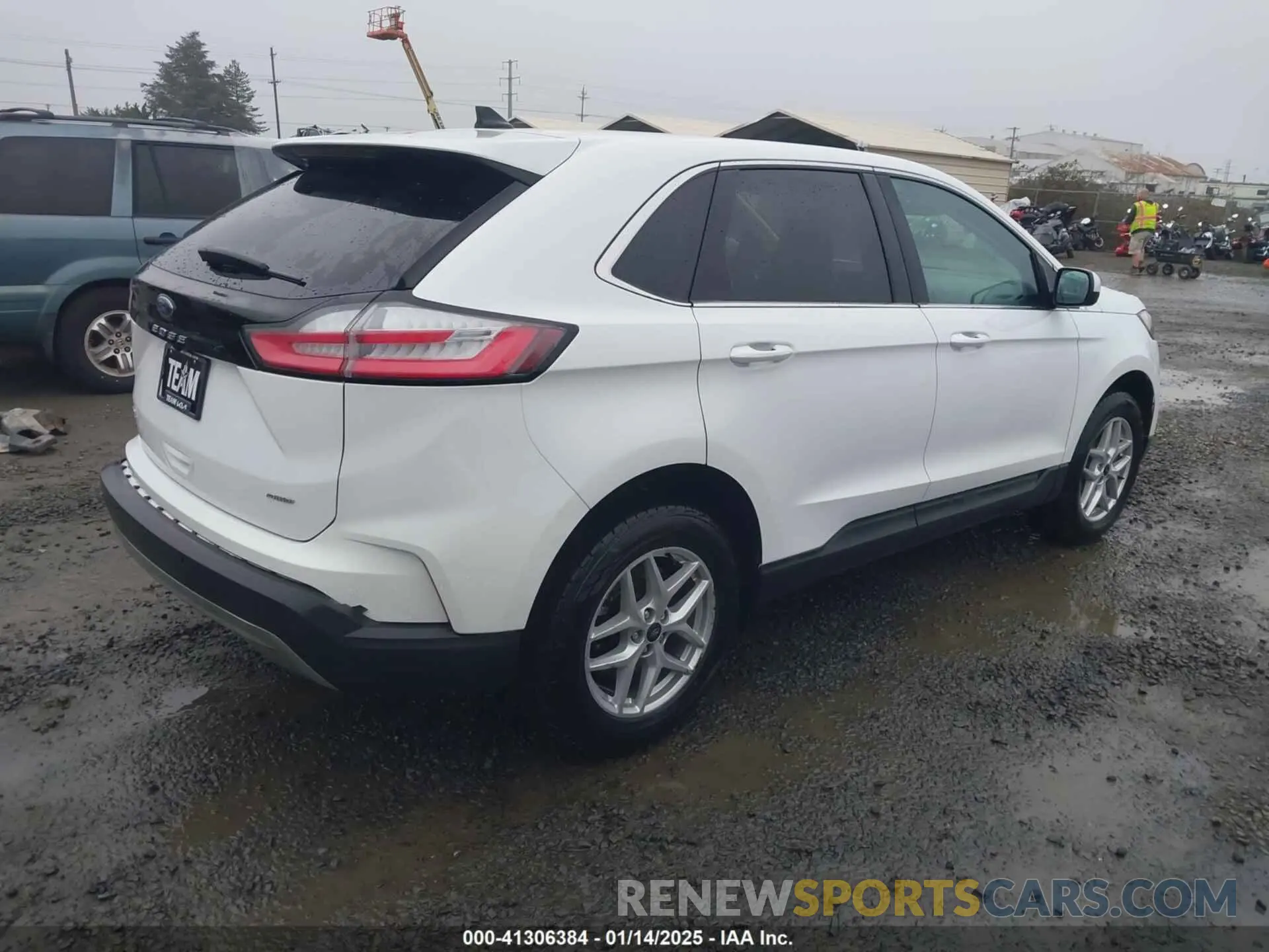 4 fotografías del automóvil dañado 2FMPK4J92PBA44874 FORD EDGE 2023