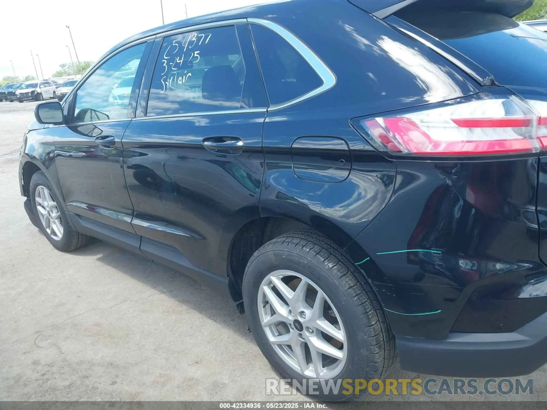 14 fotografías del automóvil dañado 2FMPK4J93PBA22513 FORD EDGE 2023