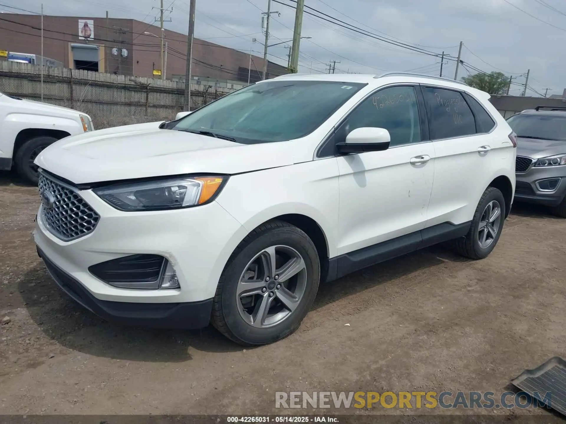 2 fotografías del automóvil dañado 2FMPK4J93PBA52725 FORD EDGE 2023