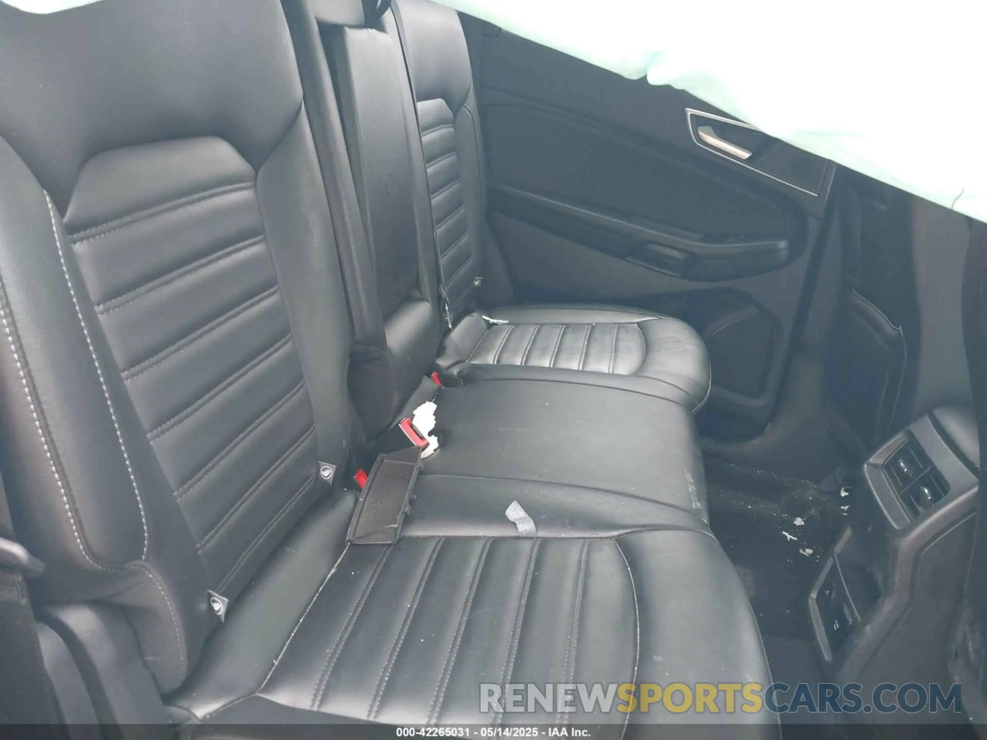 8 fotografías del automóvil dañado 2FMPK4J93PBA52725 FORD EDGE 2023