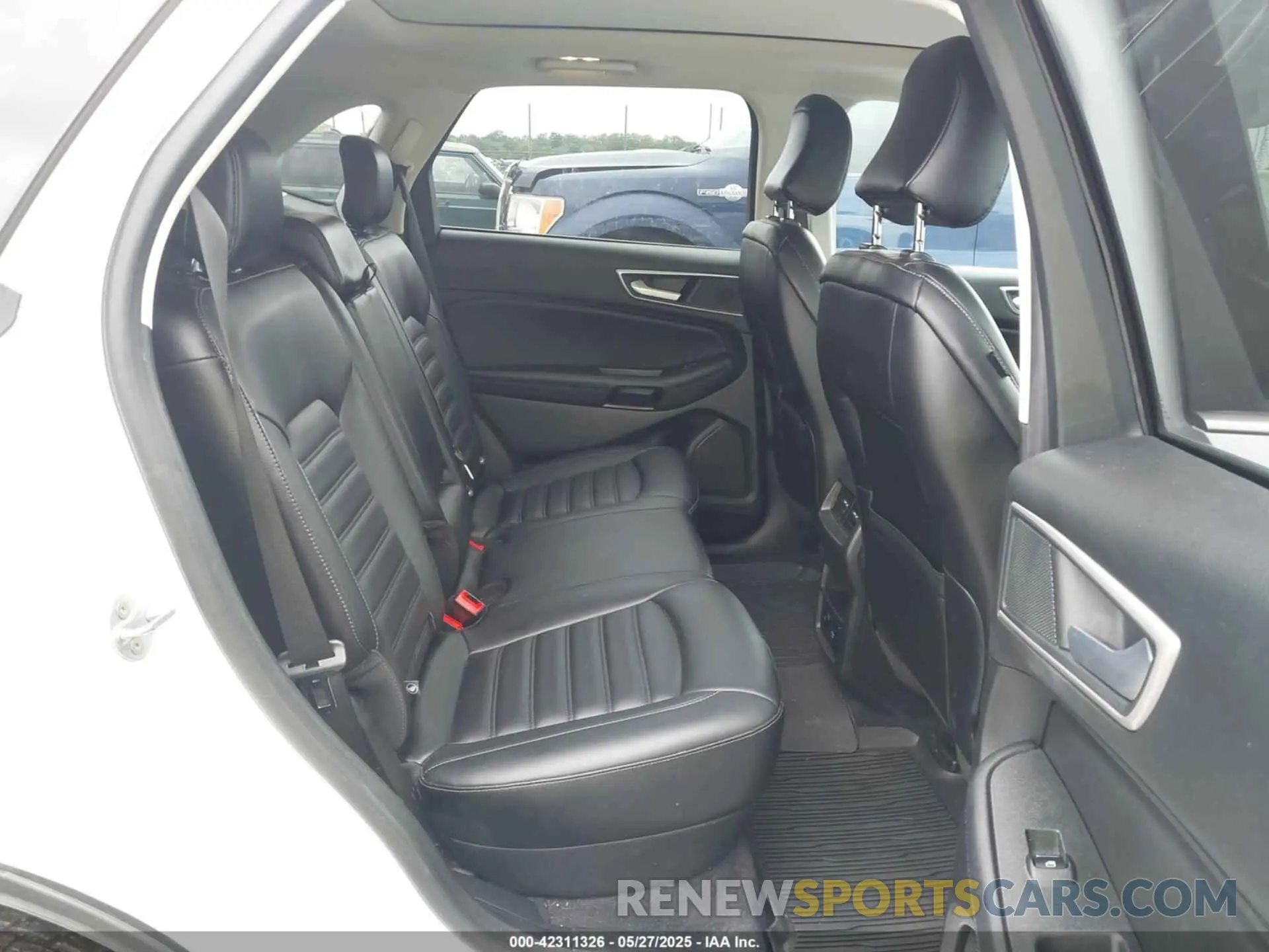 8 fotografías del automóvil dañado 2FMPK4J96PBA35014 FORD EDGE 2023