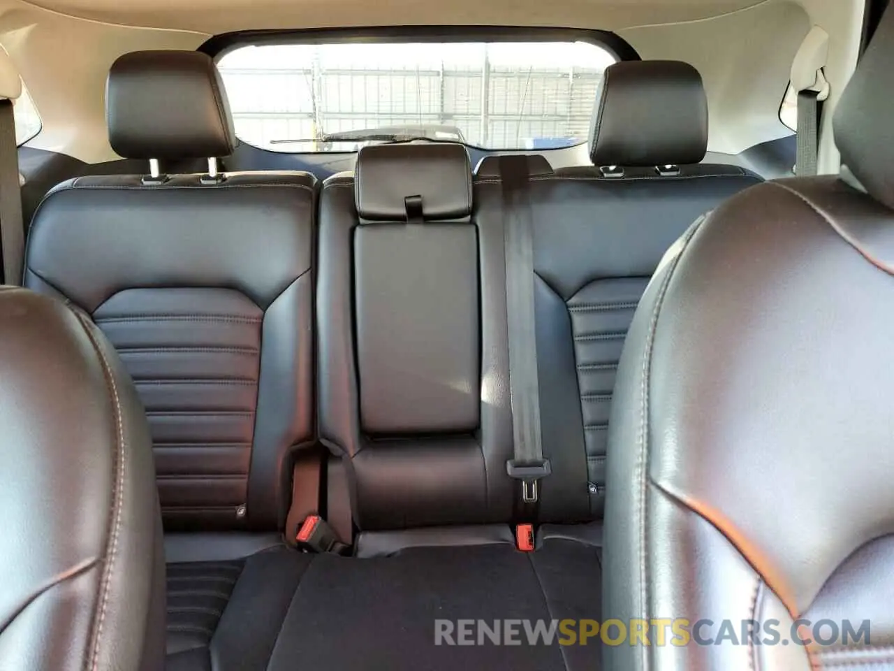 10 fotografías del automóvil dañado 2FMPK4J97PBA31411 FORD EDGE 2023