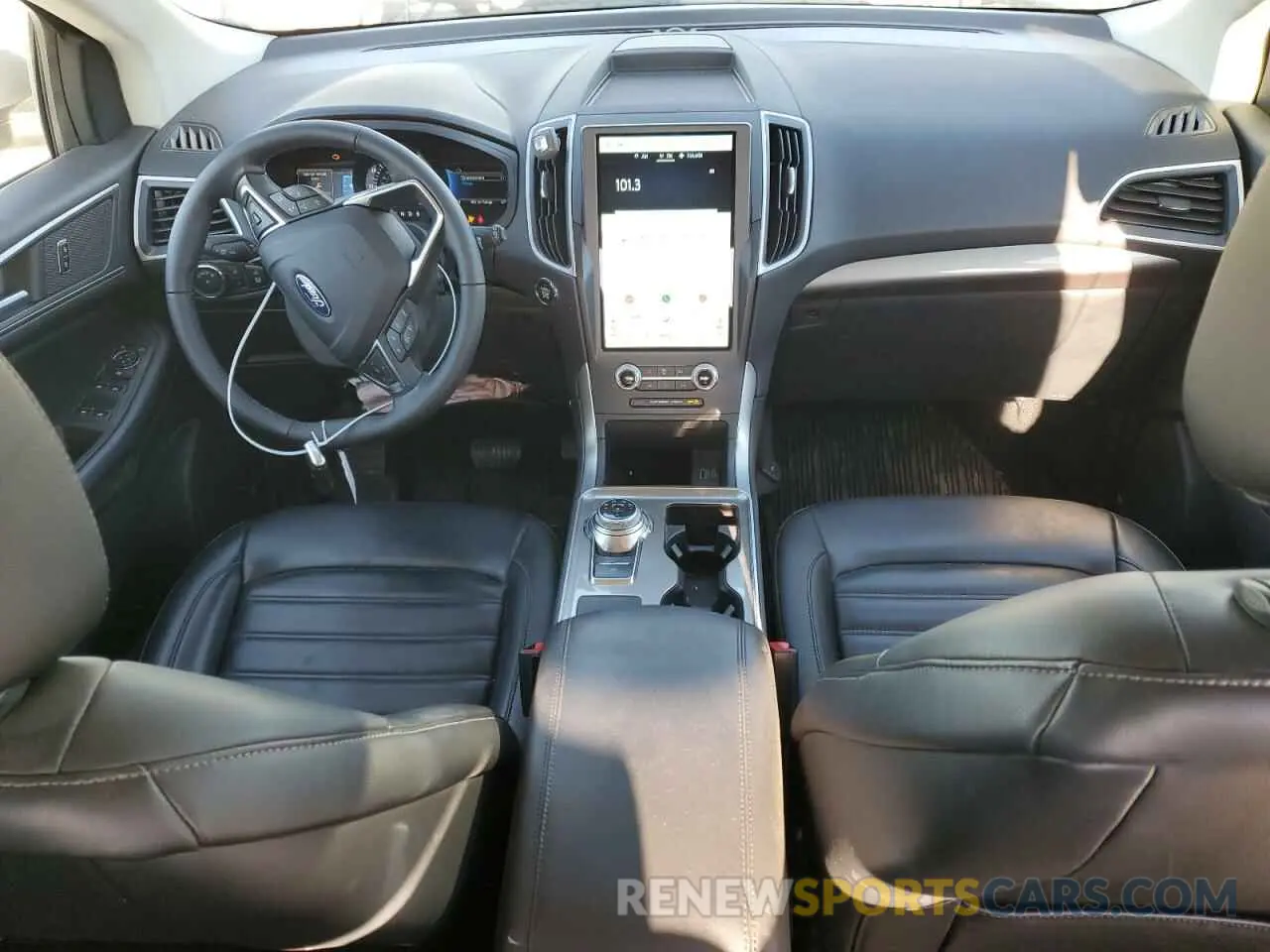 8 fotografías del automóvil dañado 2FMPK4J9XPBA07488 FORD EDGE 2023