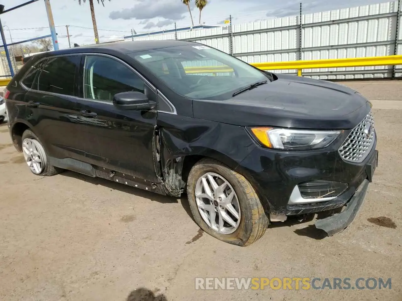 4 fotografías del automóvil dañado 2FMPK4J9XPBA30656 FORD EDGE 2023