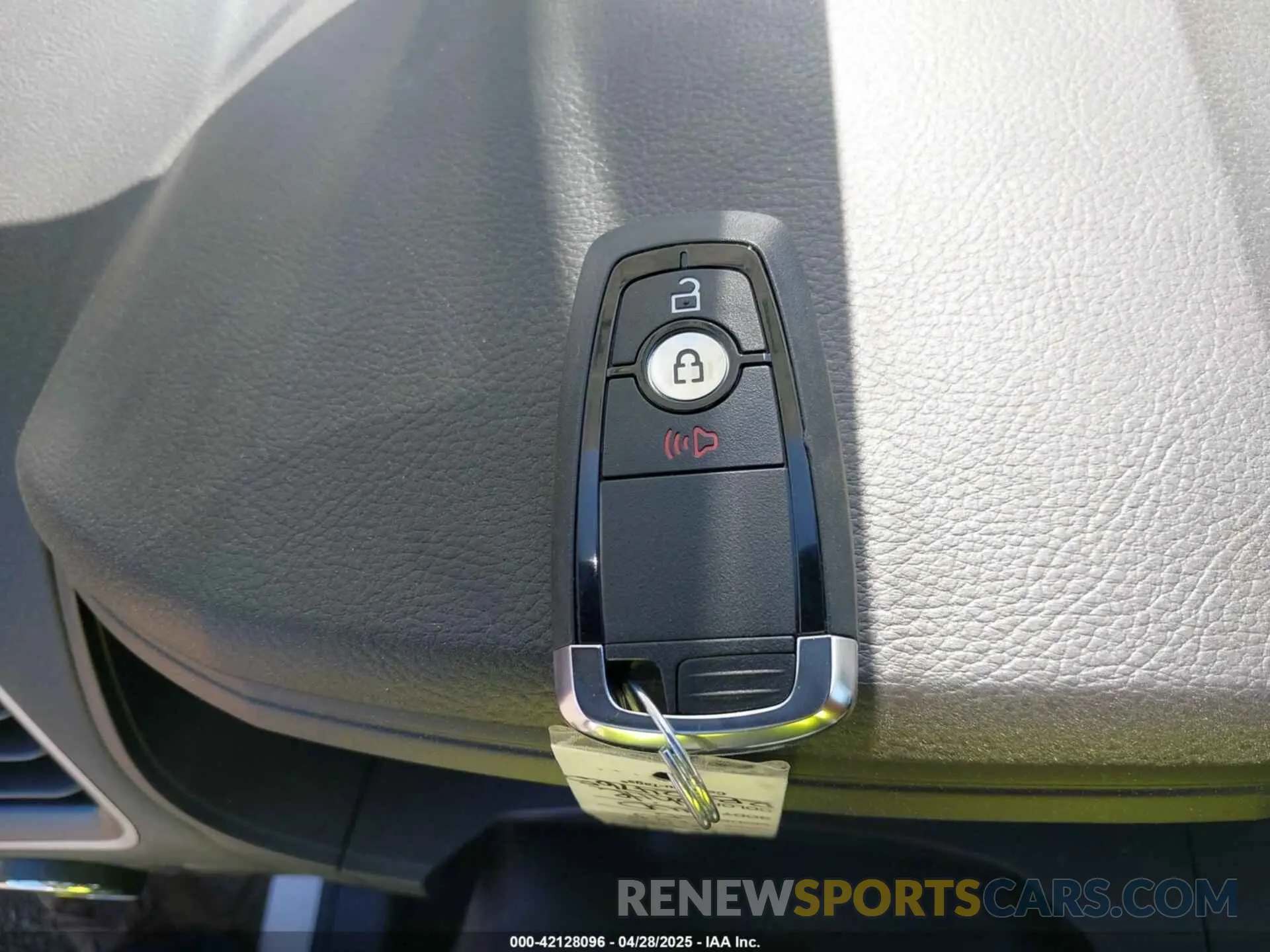 11 fotografías del automóvil dañado 2FMPK4G90RBB24765 FORD EDGE 2024