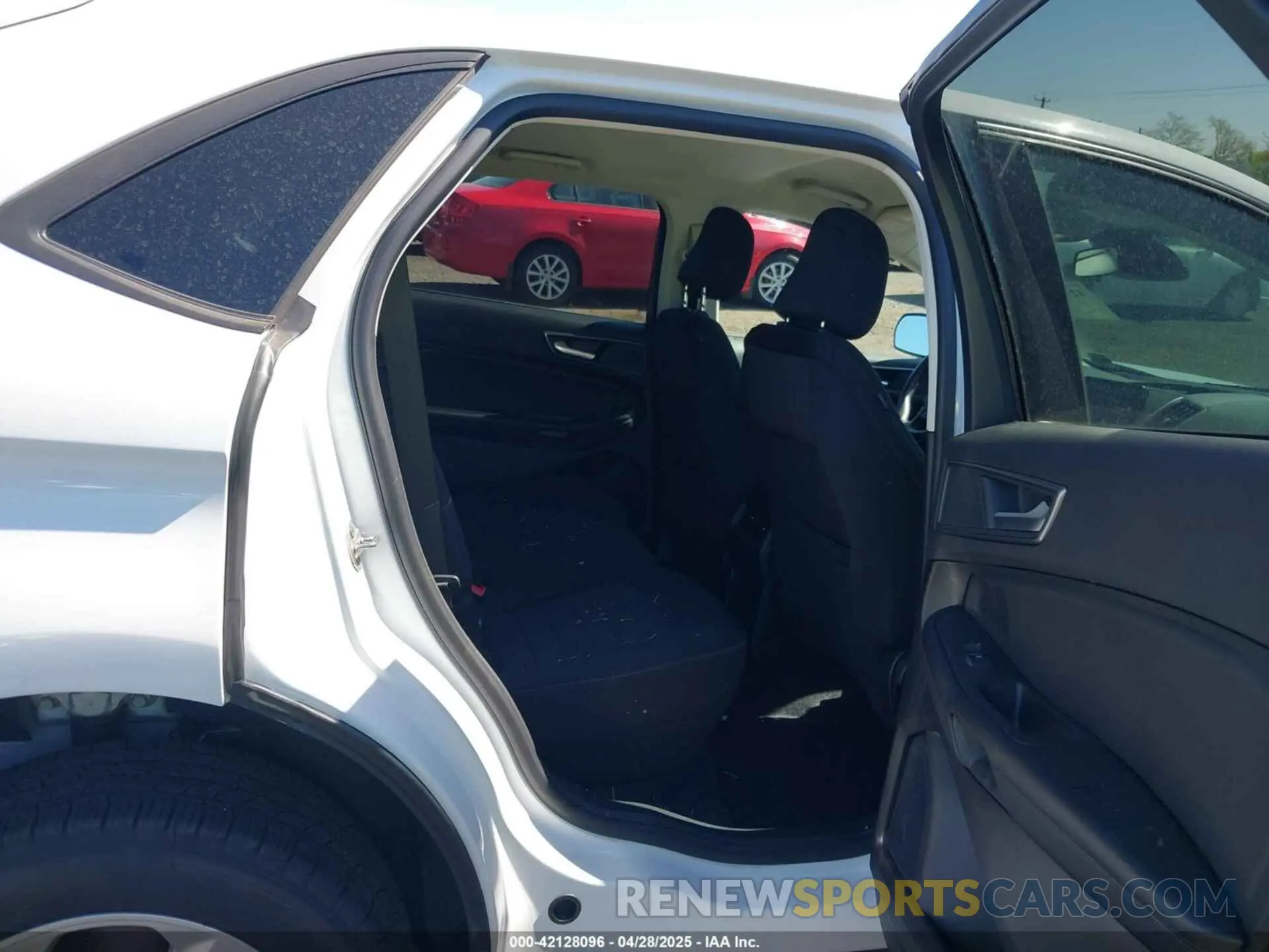 8 fotografías del automóvil dañado 2FMPK4G90RBB24765 FORD EDGE 2024