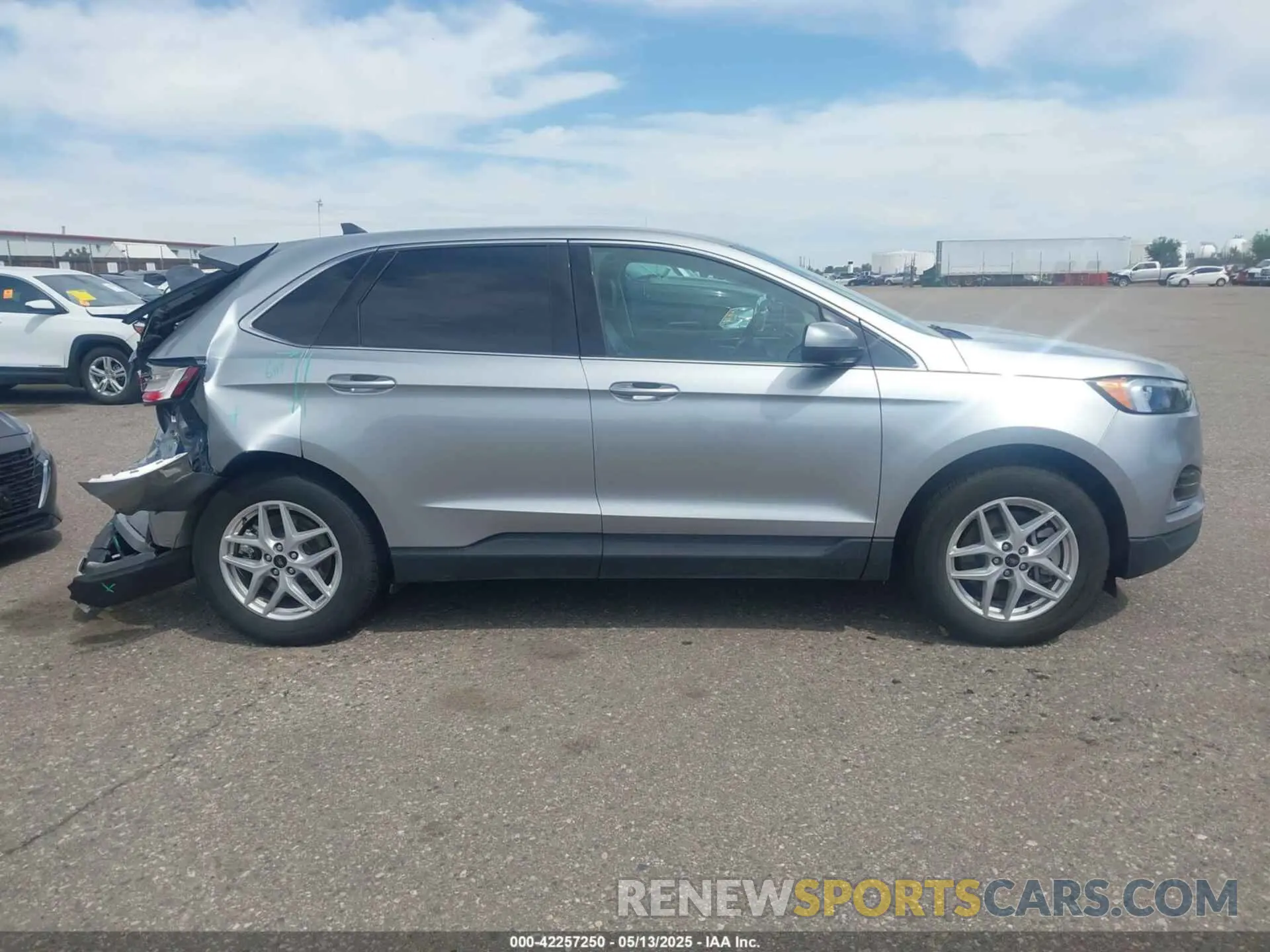 13 fotografías del automóvil dañado 2FMPK4J90RBA48652 FORD EDGE 2024