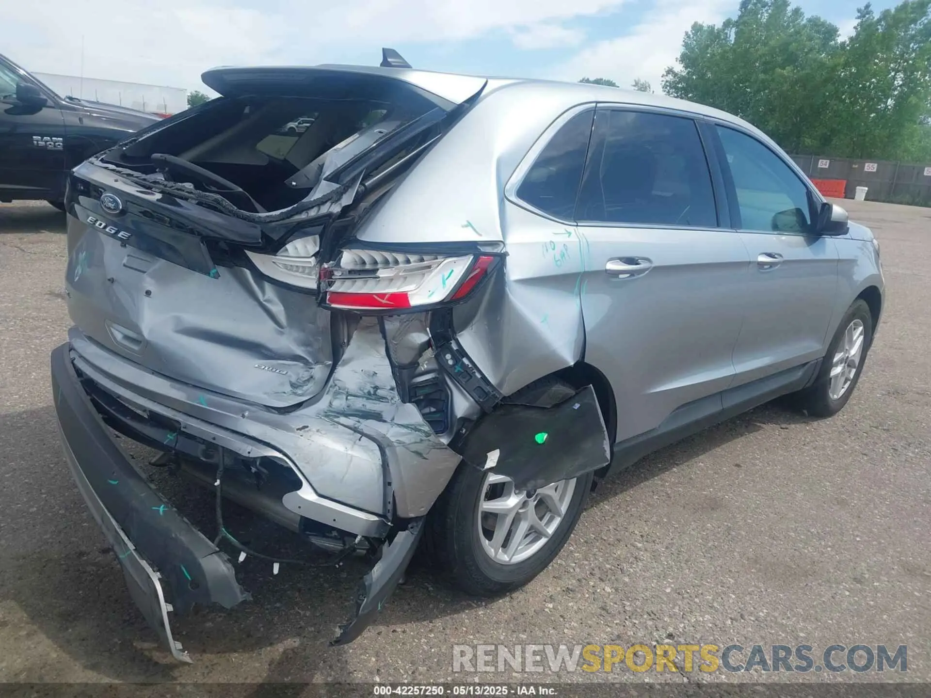 4 fotografías del automóvil dañado 2FMPK4J90RBA48652 FORD EDGE 2024