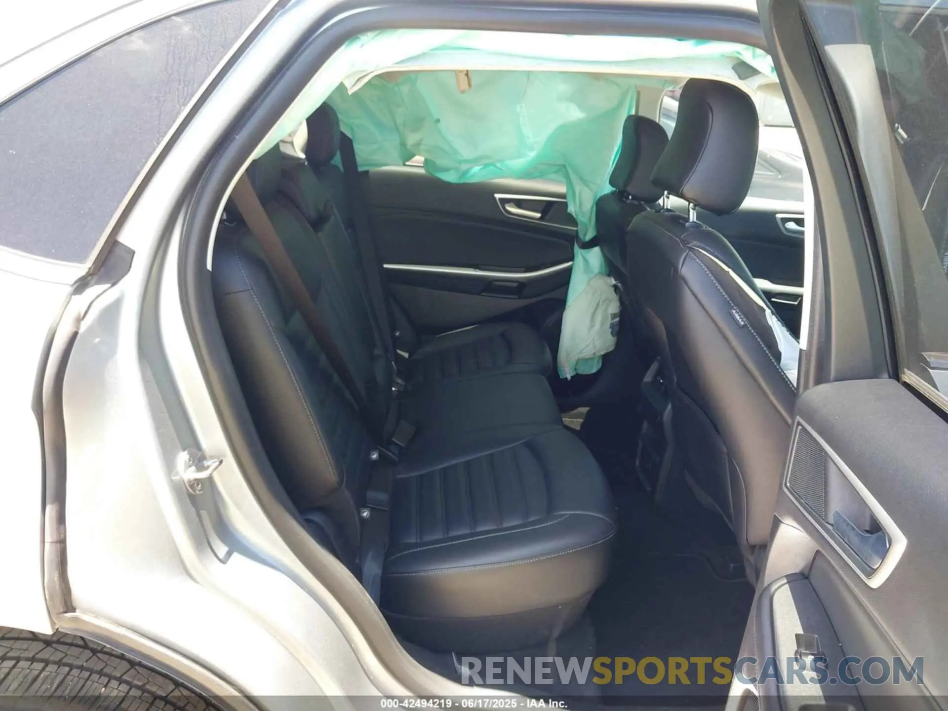 8 fotografías del automóvil dañado 2FMPK4J90RBA77925 FORD EDGE 2024