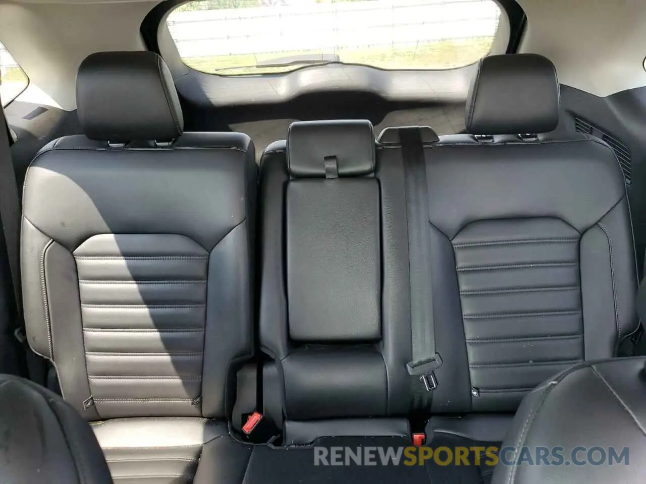 10 fotografías del automóvil dañado 2FMPK4J90RBA78010 FORD EDGE 2024