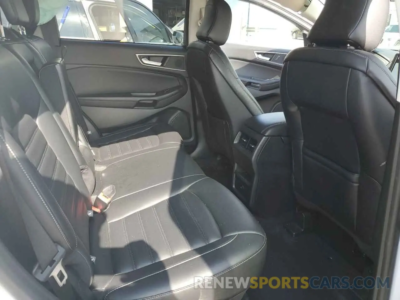 11 fotografías del automóvil dañado 2FMPK4J92RBA52640 FORD EDGE 2024