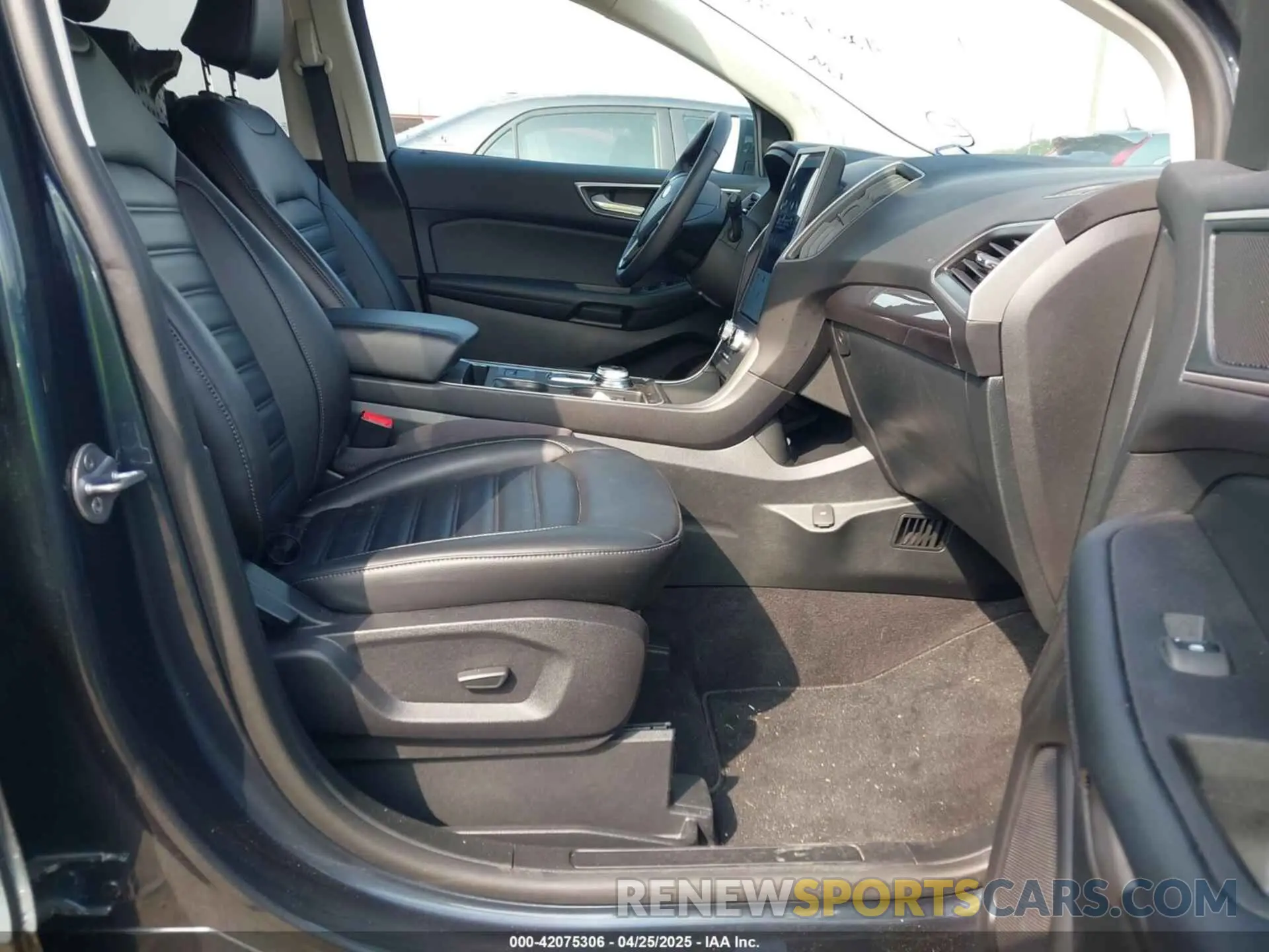 5 fotografías del automóvil dañado 2FMPK4J94RBB10960 FORD EDGE 2024