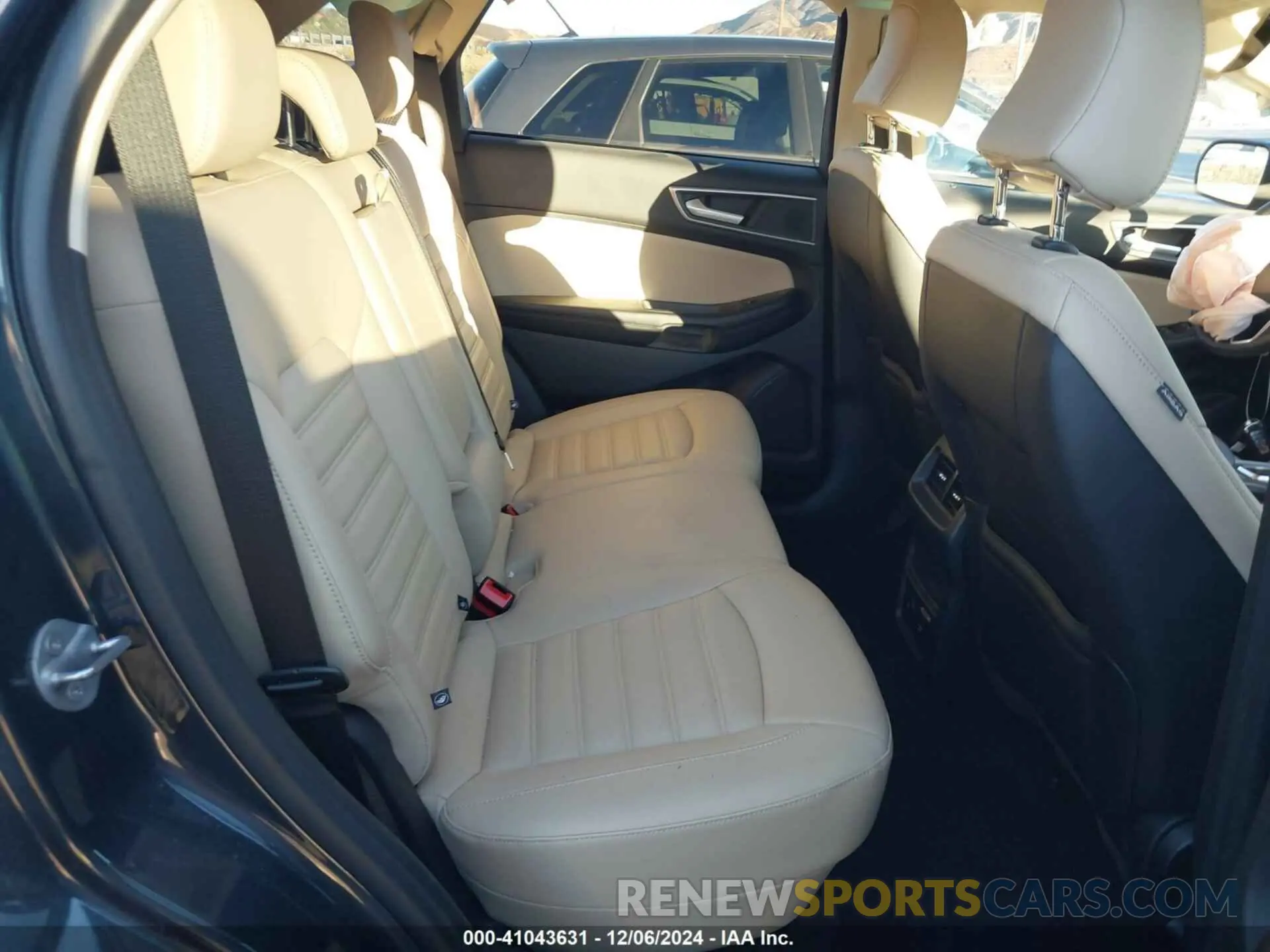 8 fotografías del automóvil dañado 2FMPK4J95RBA26842 FORD EDGE 2024