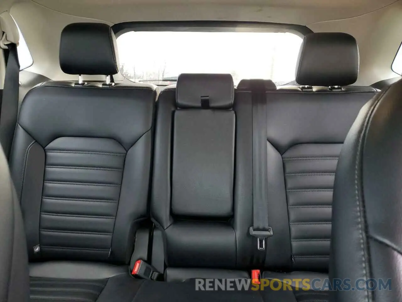10 fotografías del automóvil dañado 2FMPK4J98RBA81883 FORD EDGE 2024