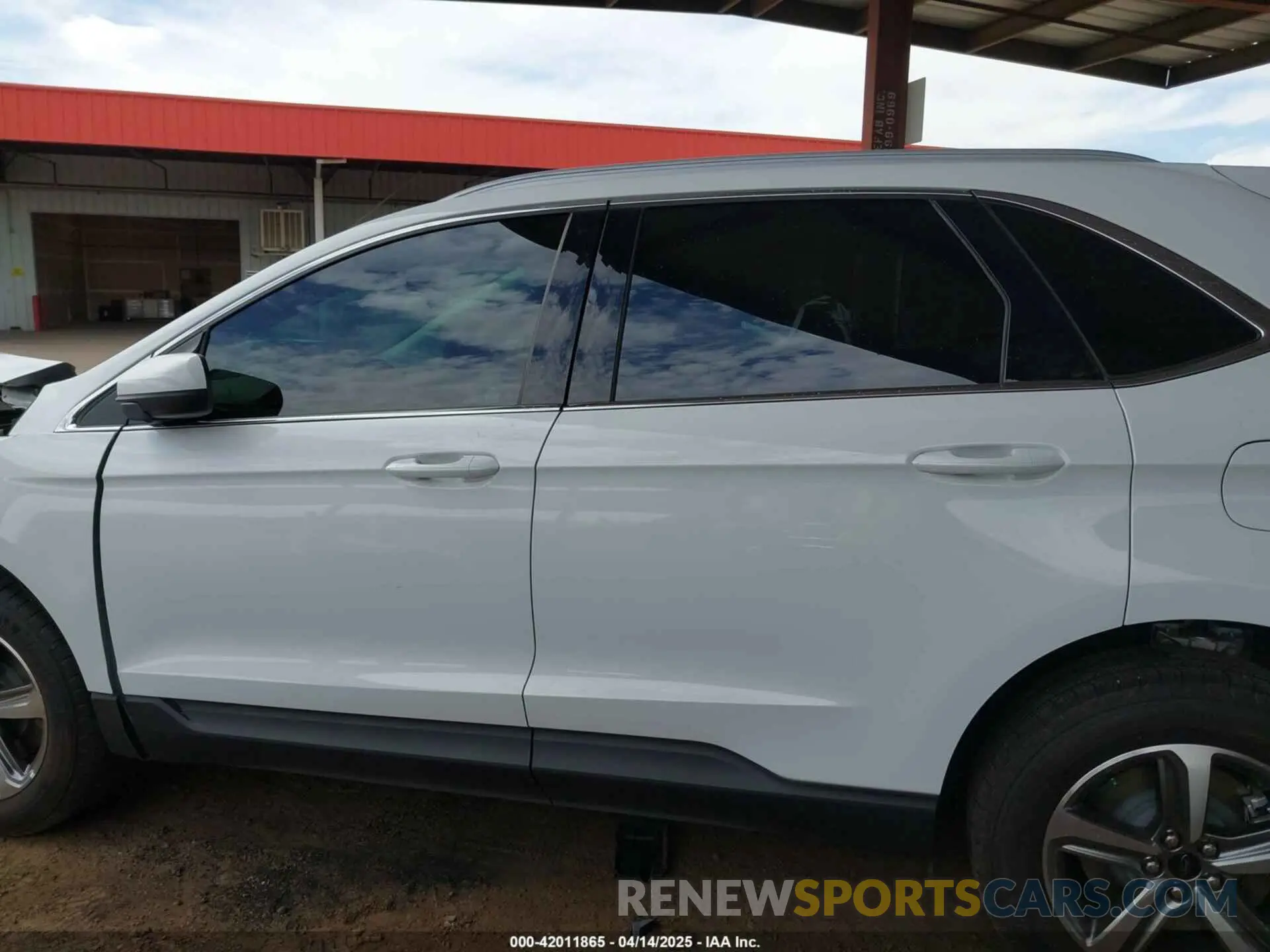 15 fotografías del automóvil dañado 2FMPK4J99RBA55079 FORD EDGE 2024